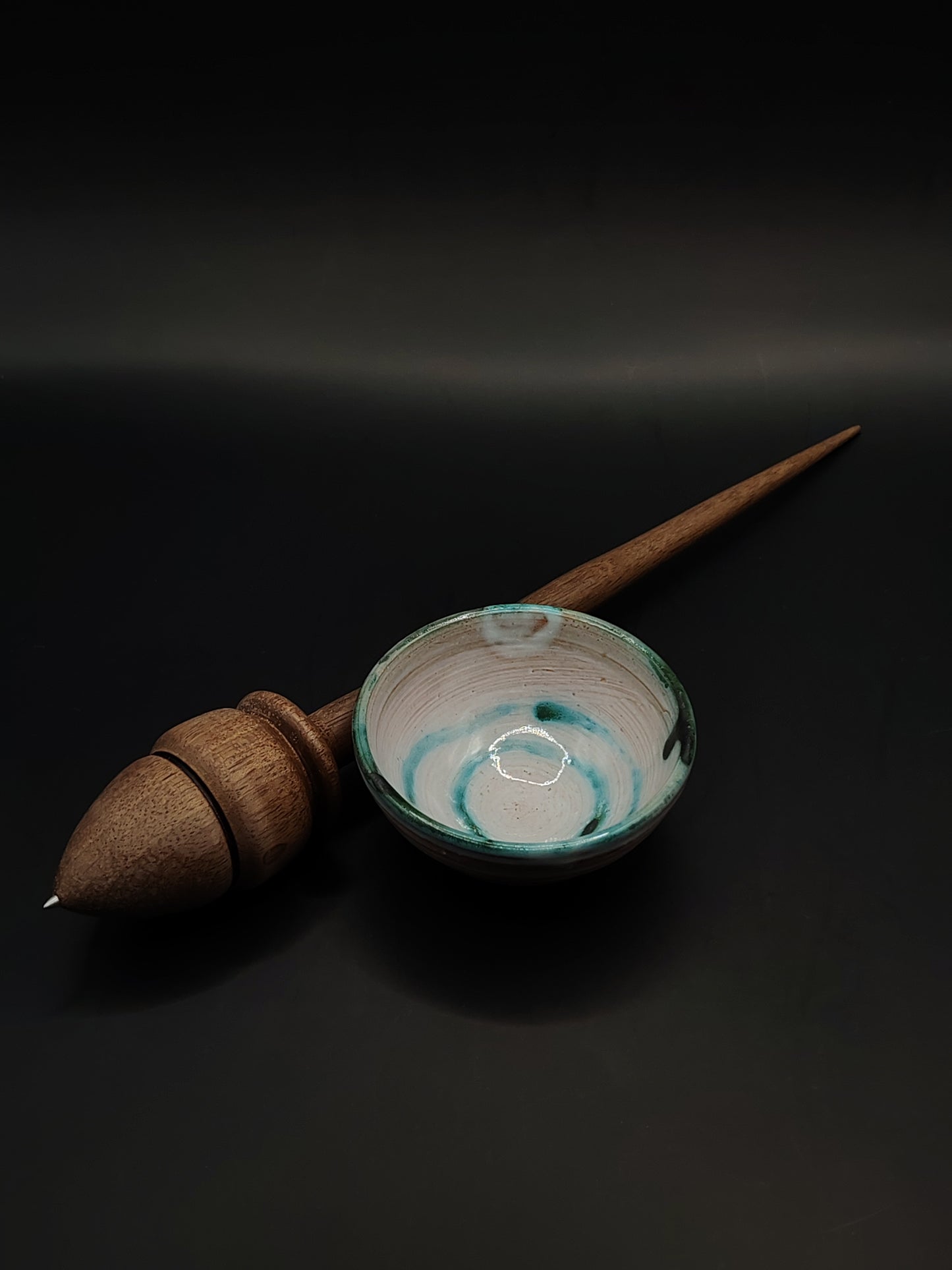 Support Spindle Set: Walnut with Metal Tip (24.5 cm / 9.65 in, 33 g / 1.16 oz) with Complimentary Ceramic Support Bowl