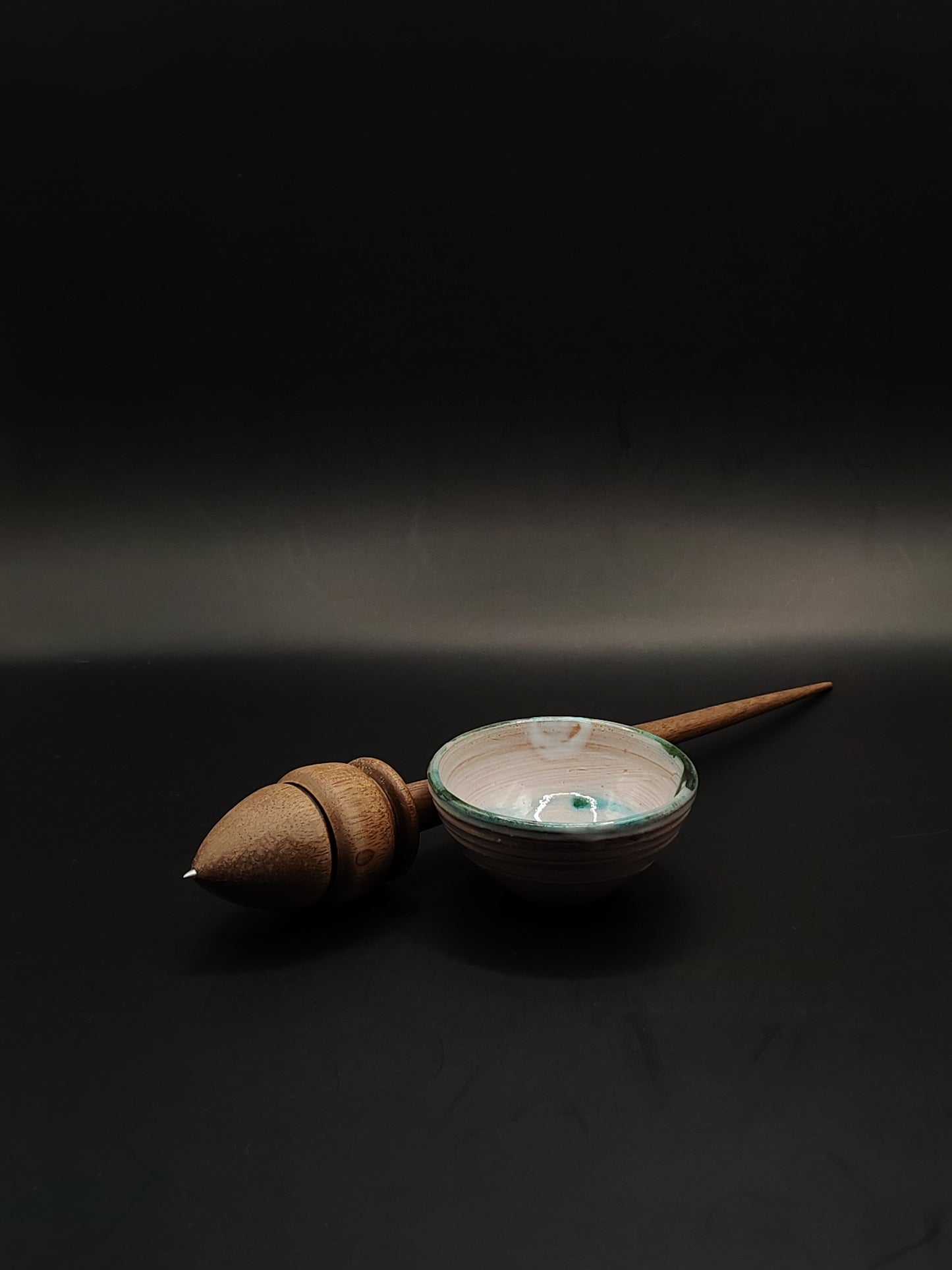 Support Spindle Set: Walnut with Metal Tip (24.5 cm / 9.65 in, 33 g / 1.16 oz) with Complimentary Ceramic Support Bowl