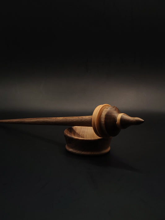 Support Spindle for Yarn Spinning – 22g / 25cm with Walnut Bowl | Lightweight, Balanced, Handcrafted