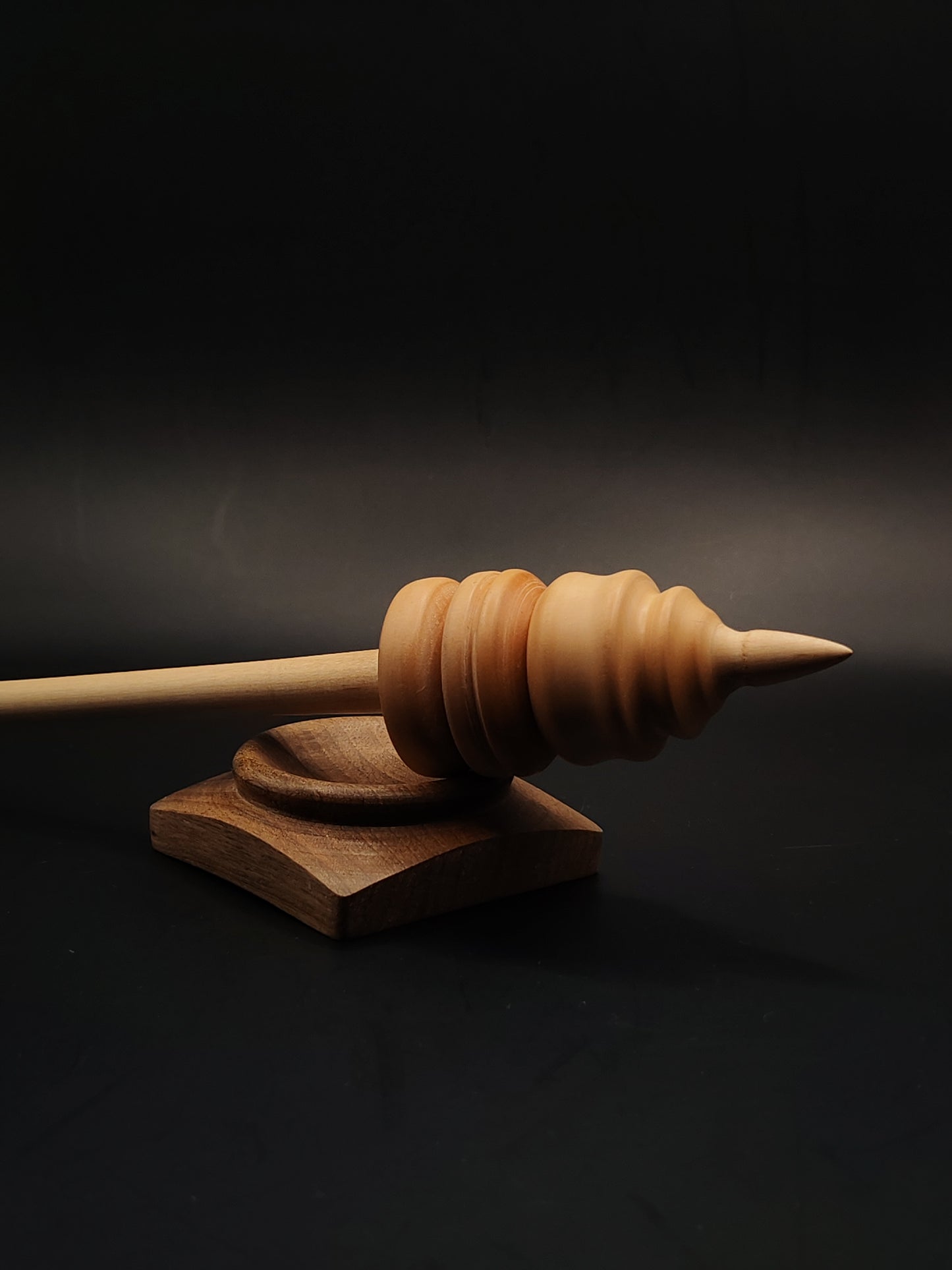 Pear Support Spindle for Plying & Art Yarn – 38g / 1.34oz – 30cm / 11.8in | Set with Walnut Support Bowl
