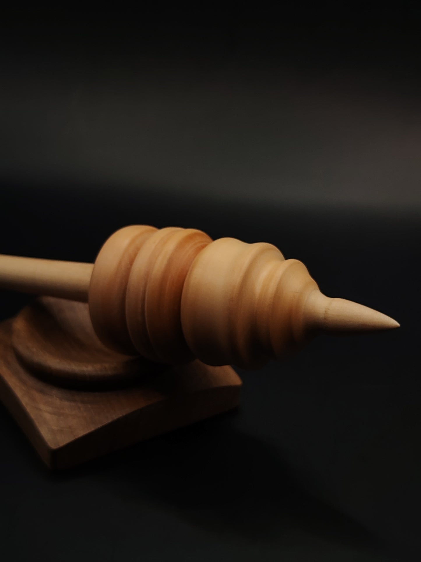 Pear Support Spindle for Plying & Art Yarn – 38g / 1.34oz – 30cm / 11.8in | Set with Walnut Support Bowl