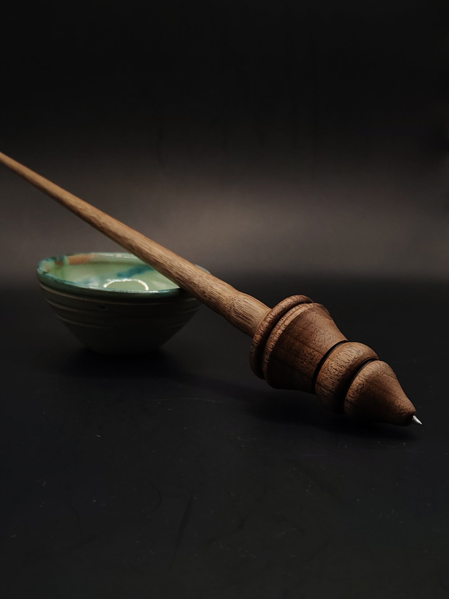 Support Spindle for Yarn Spinning with Metal Tip – Walnut Wood | 25g / 0.88oz – 26cm / 10.2in | Set with Complimentary Red Clay Bowl