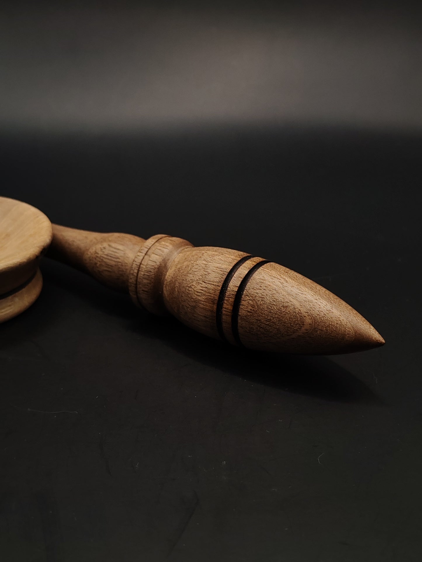 Support Spindle for Yarn Spinning – 25g / 26cm (0.88oz / 10.2in) – Walnut Wood with Matching Support Bowl