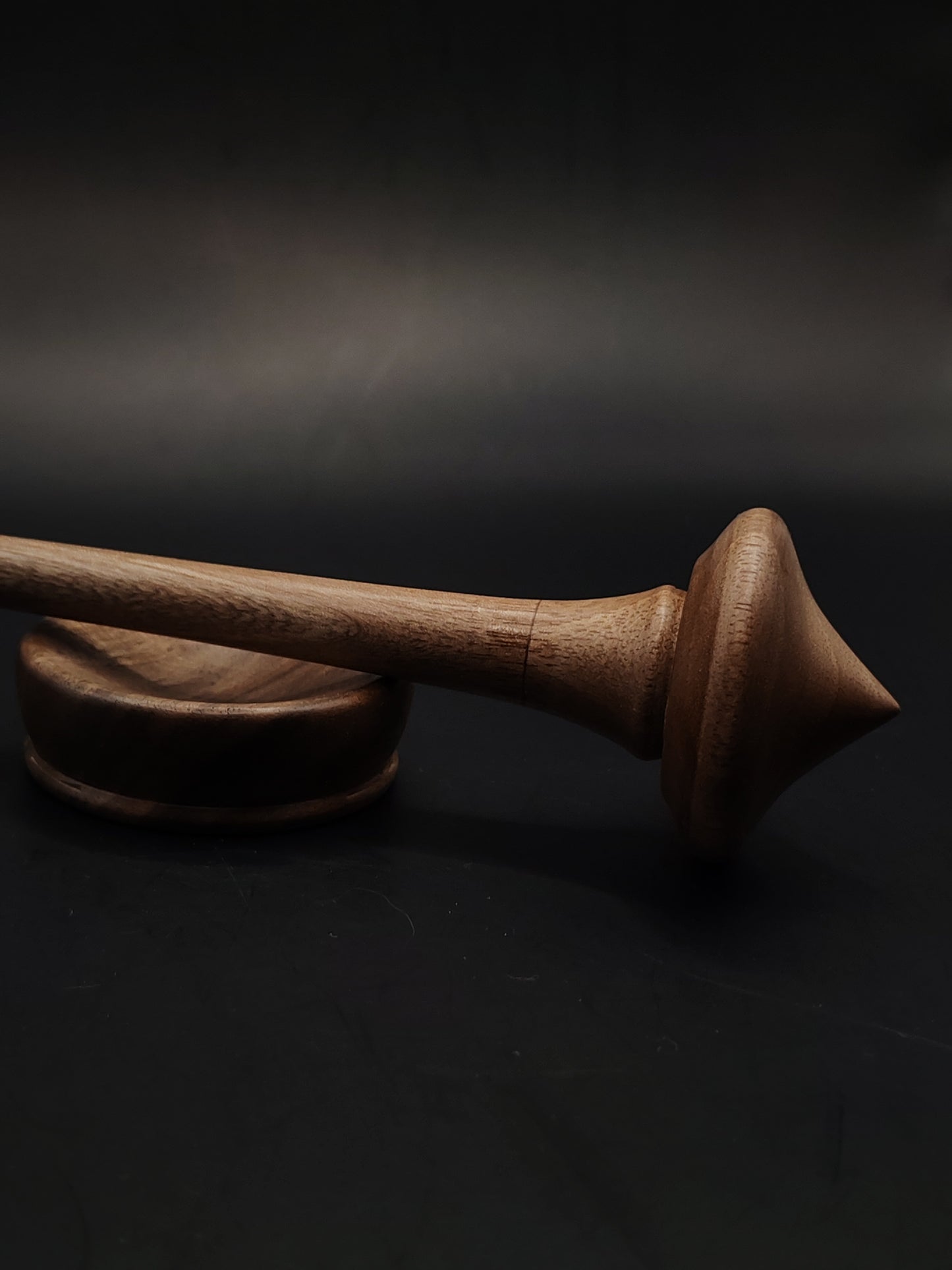 Support Spindle for Yarn Spinning – 26 cm (24 g) Walnut Wood Set with Bowl | Handcrafted Spinning Tool by Kravelli