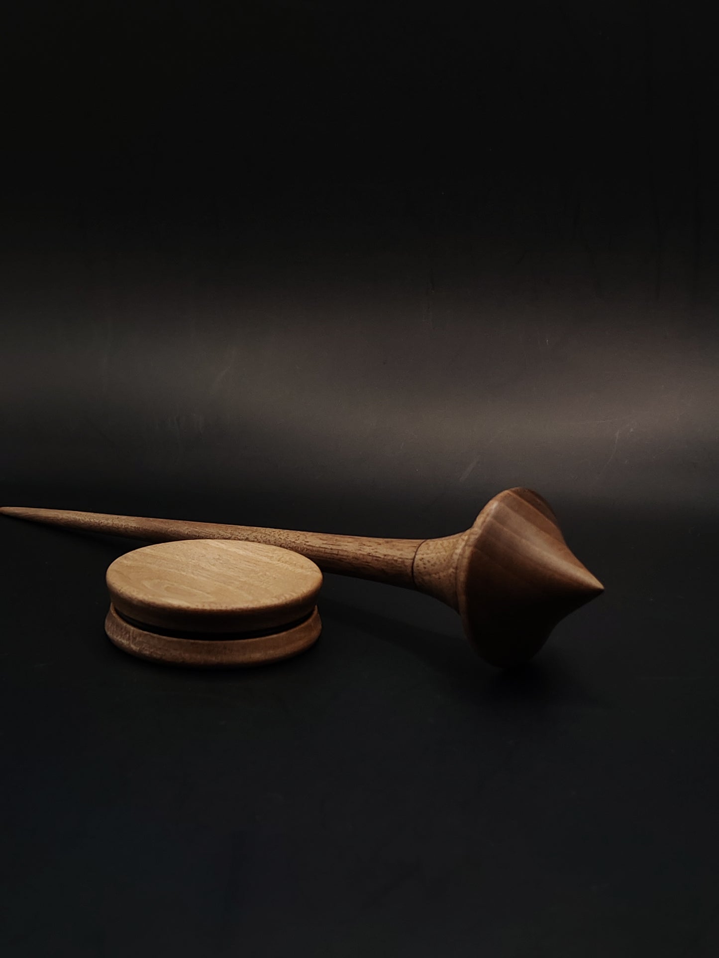 Support Spindle for Yarn Spinning – 20.5 cm (20 g) Walnut Wood Set with Grey Walnut Bowl | Compact Handcrafted Tool by Kravelli