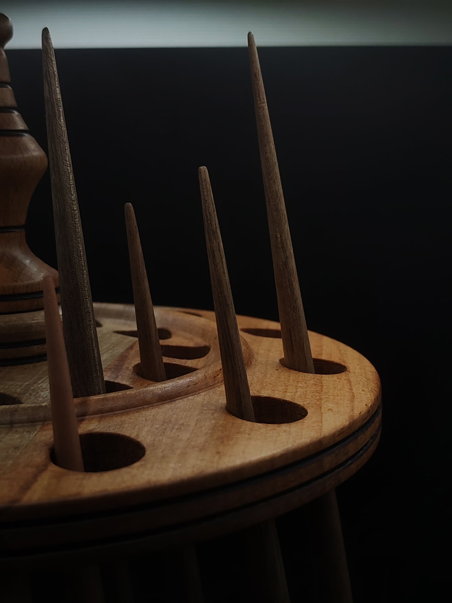 Rotating Spindle Stand – Holds 24 Drop & Support Spindles | Walnut & Beech Wood | 17 cm Height | Handcrafted by Kravelli
