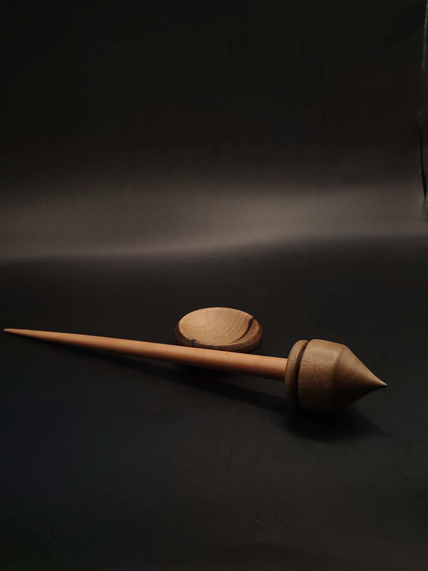 Support Spindle for Yarn Spinning – Walnut Whorl & Mulberry Shaft | 26 cm (37 g) | Set with Walnut Support Bowl | Handcrafted by Kravelli