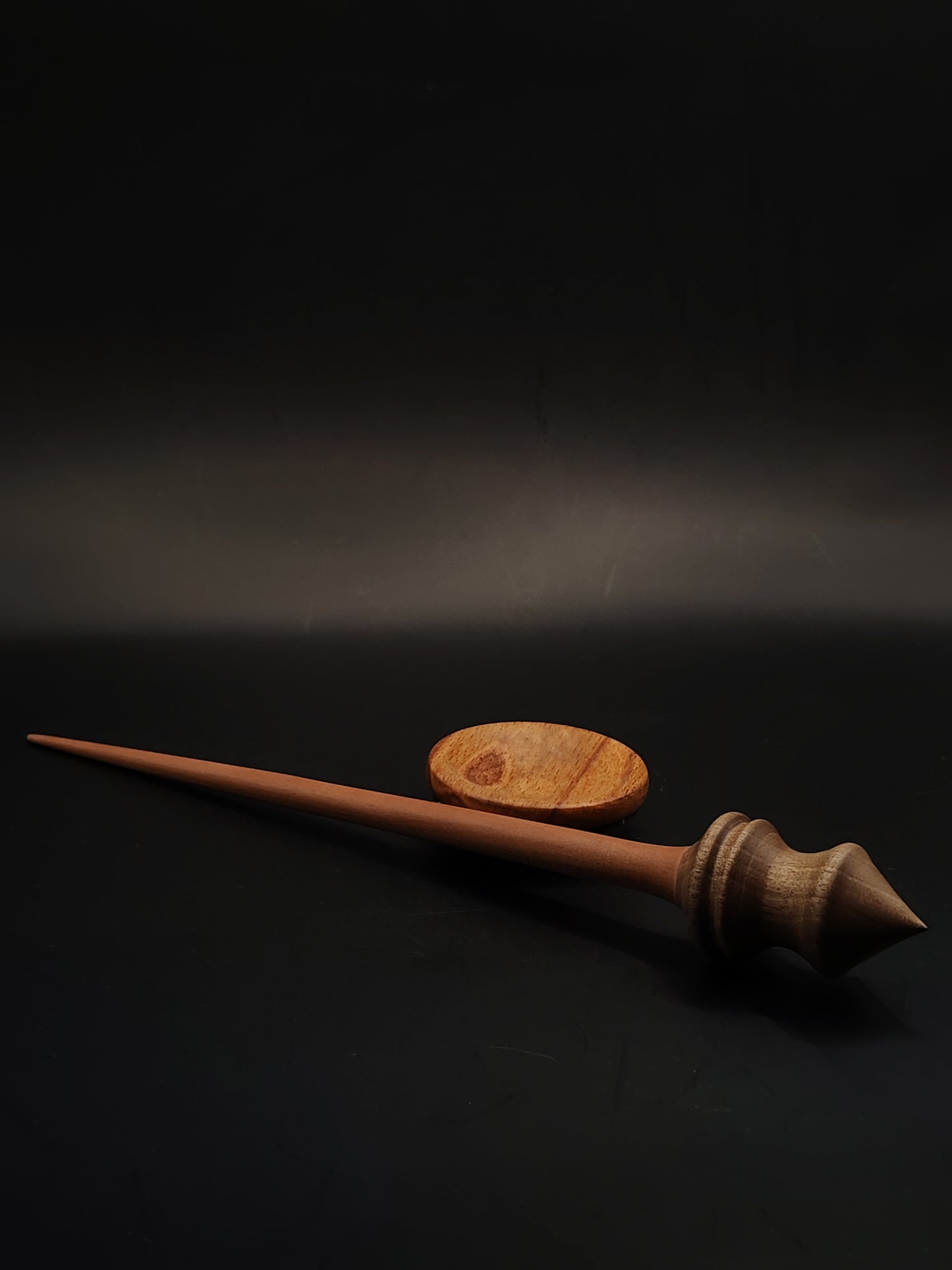 Support Spindle for Yarn Spinning – Walnut Whorl & Mulberry Shaft | 25.5 cm (22 g) | Set with Beech Support Bowl | Handcrafted by Kravelli