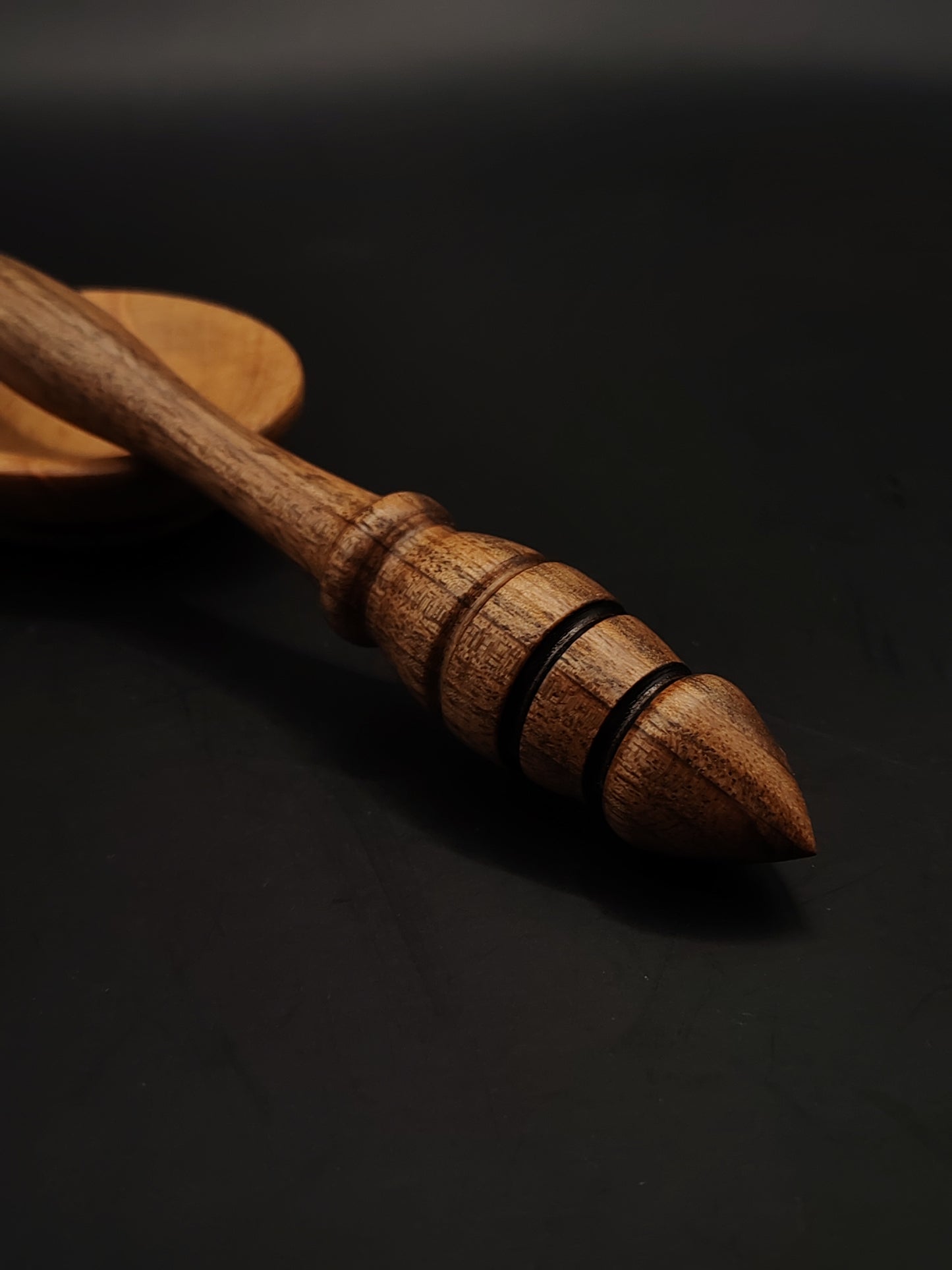 Support Spindle for Yarn Spinning – Artisan Walnut Wood | 23.5 cm (23 g) | Set with Walnut Support Bowl | Handcrafted by Kravelli