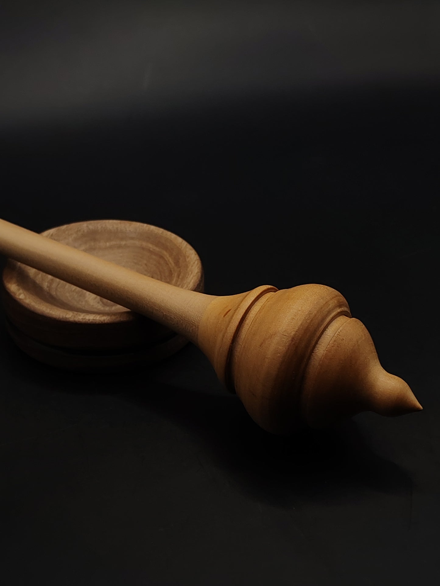 Support Spindle – Apple Shaft & Pear Whorl (27.5 cm / 10.8″, 25 g / 0.88 oz) + Walnut Spinning Bowl | Artisan Handmade by Kravelli