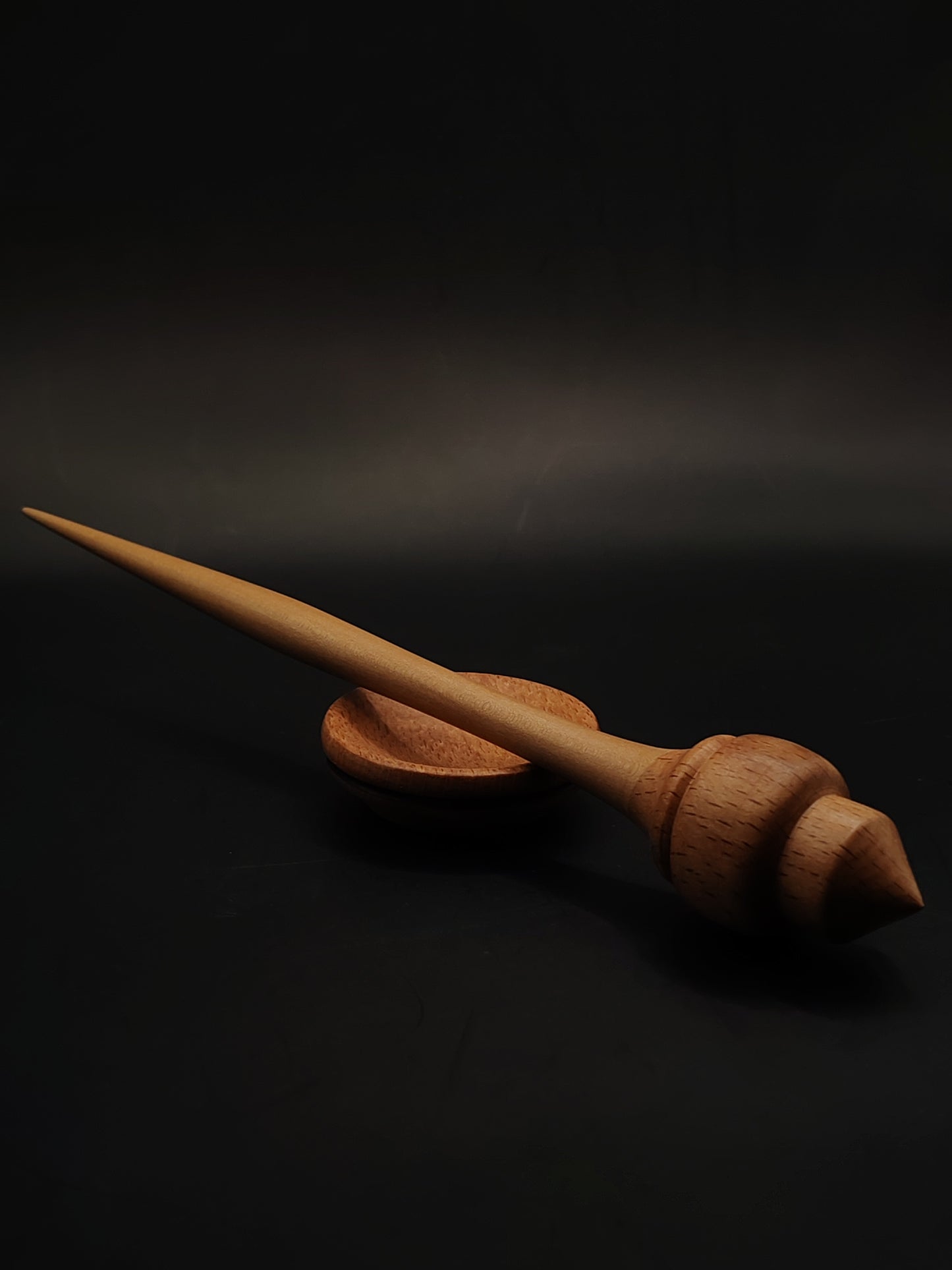 Support Spindle – Beech Whorl & Pear Shaft (24 cm / 9.4″, 23 g / 0.81 oz) + Beech Spinning Bowl | Artisan Handmade by Kravelli