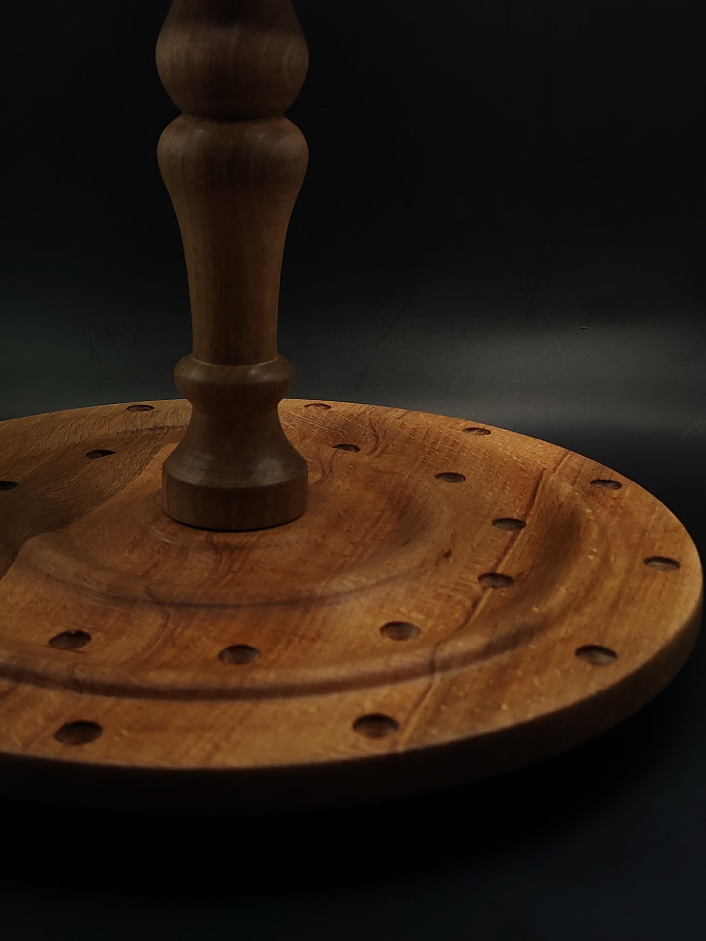 Spindle Stand for 24 Support & Drop Spindles – Beech, Walnut & Elm Wood | 17 cm Height | Handcrafted Organizer by Kravelli