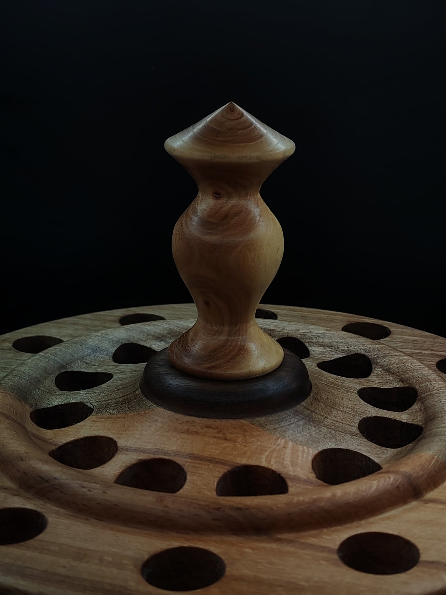 Spindle Stand for 24 Support & Drop Spindles – Beech, Walnut & Elm Wood | 17 cm Height | Handcrafted Organizer by Kravelli