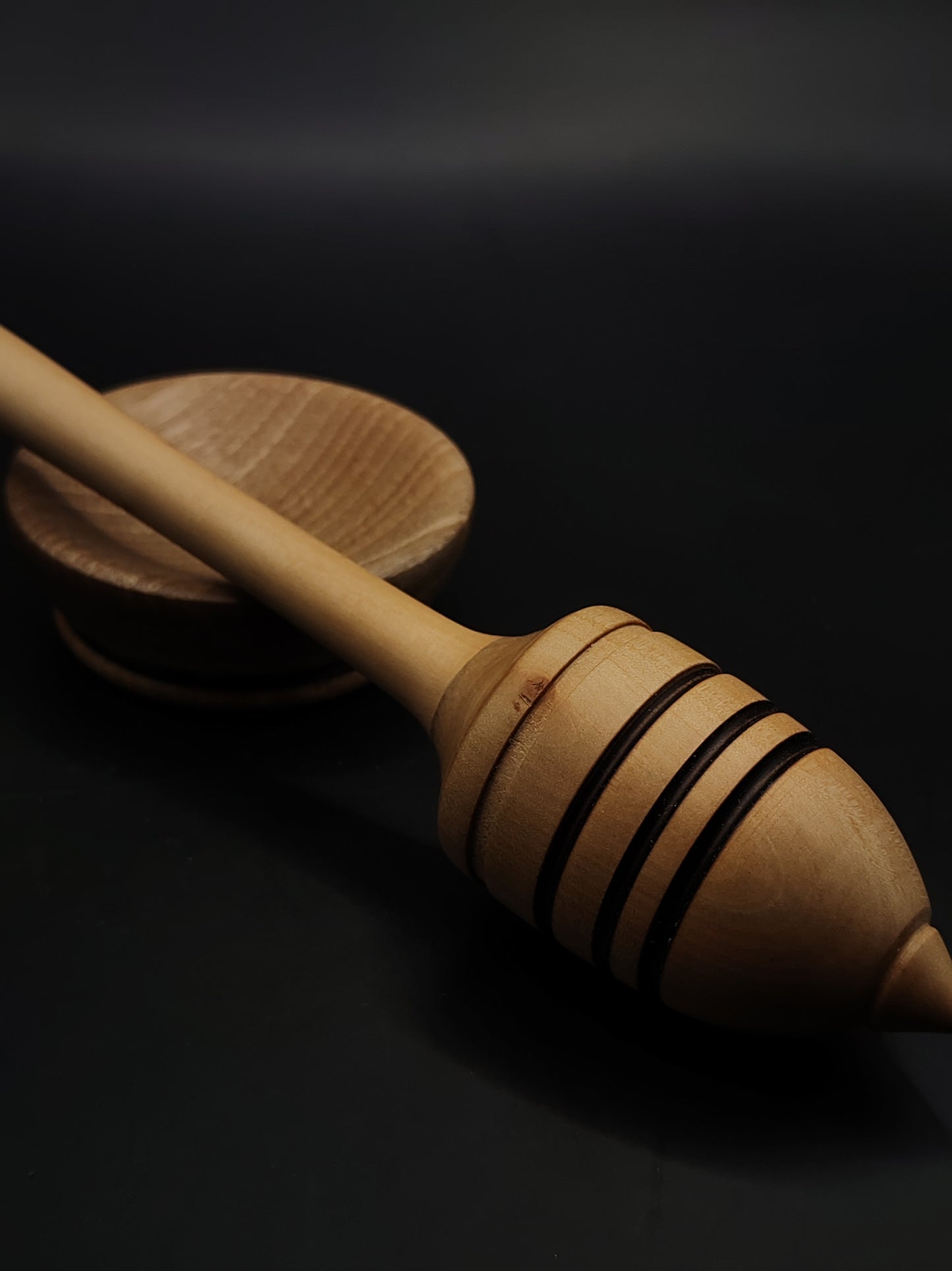 Support Spindle – Apple Wood (26 cm / 10.2″, 35 g / 1.23 oz) + Walnut Spinning Bowl | Artisan Handmade by Kravelli