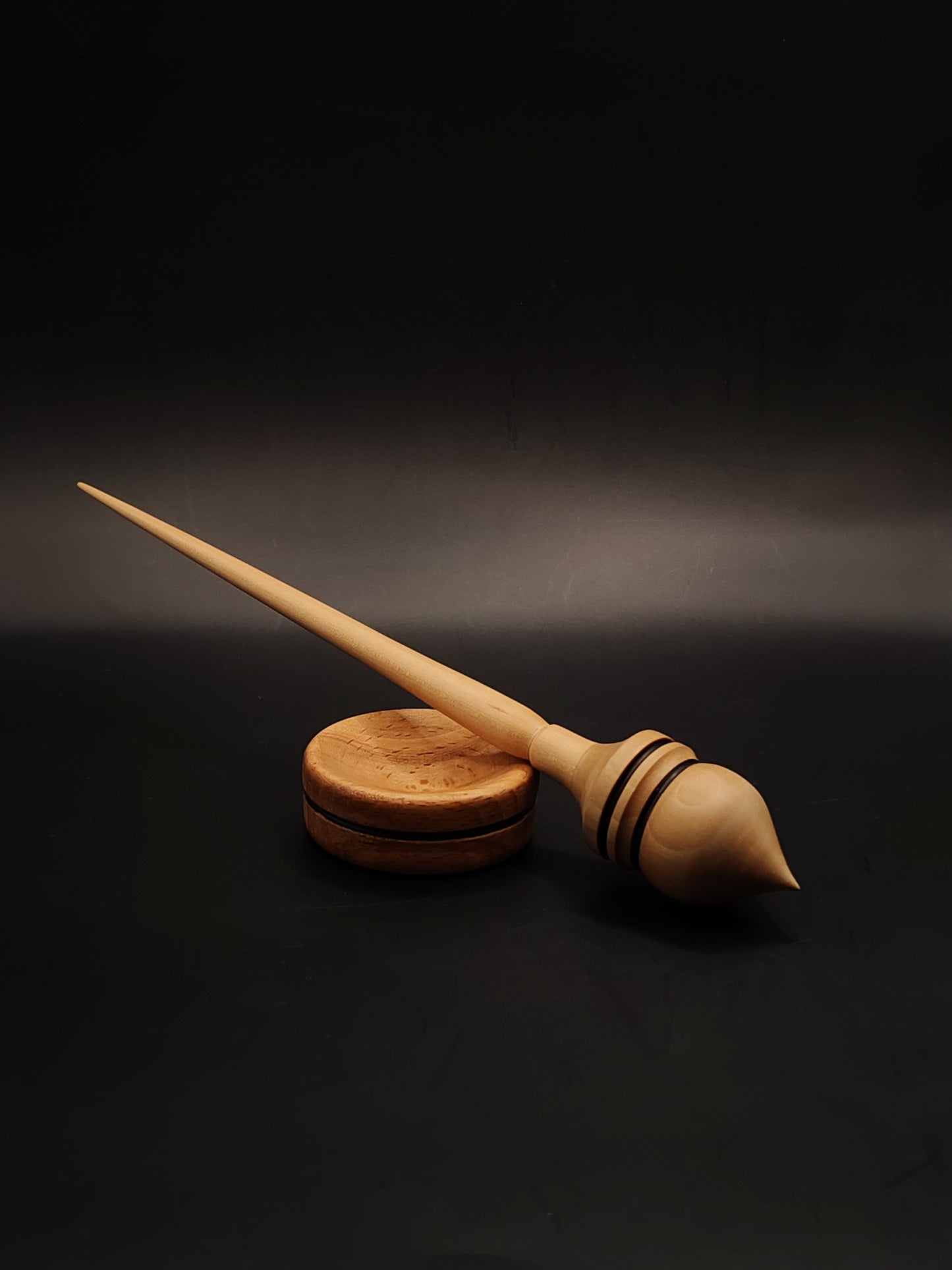 Support Spindle – Apple Shaft & Chestnut Whorl (26.5 cm / 34 g) with Beech Support Bowl | Kravelli
