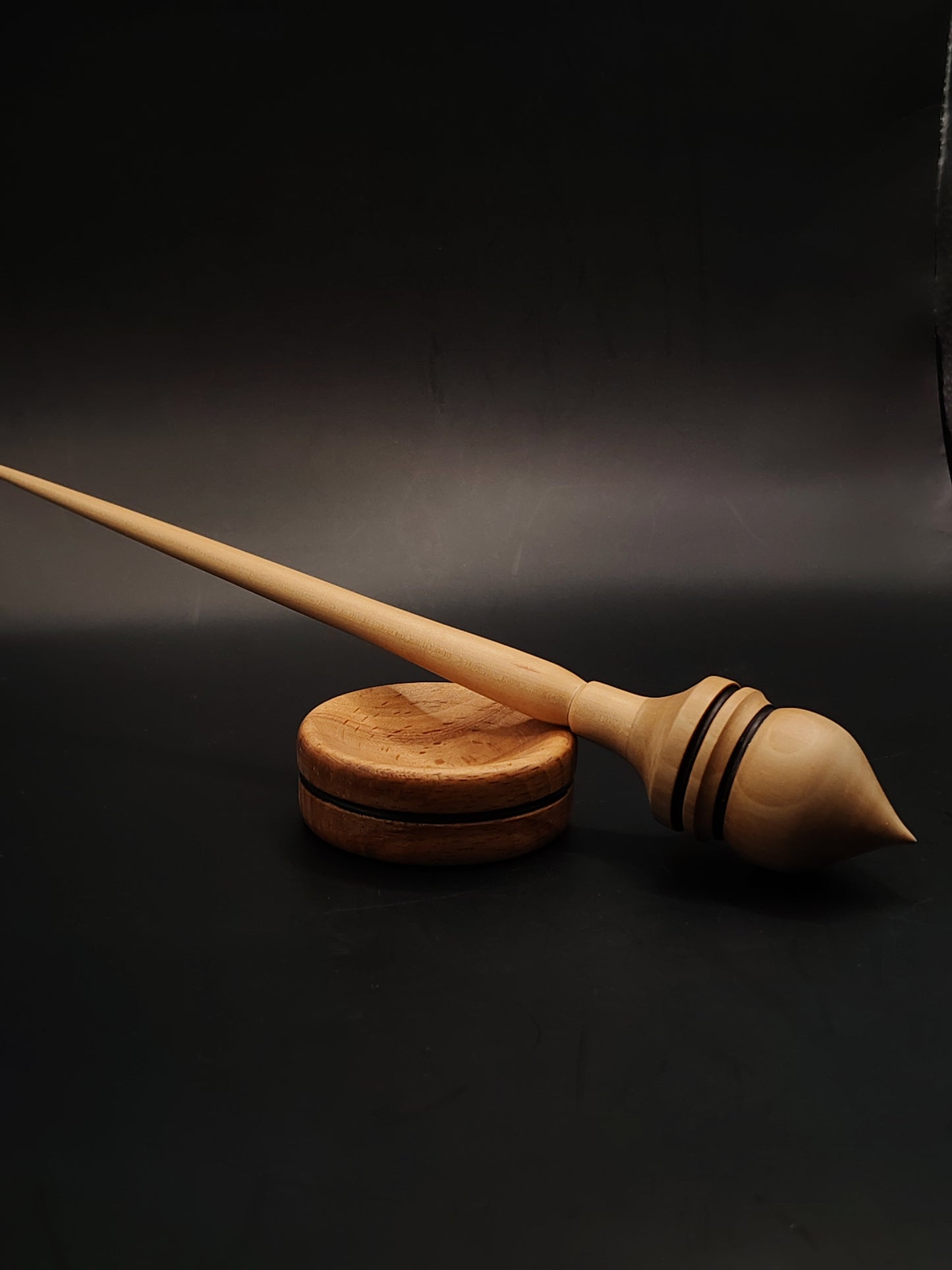 Support Spindle – Apple Shaft & Chestnut Whorl (26.5 cm / 34 g) with Beech Support Bowl | Kravelli