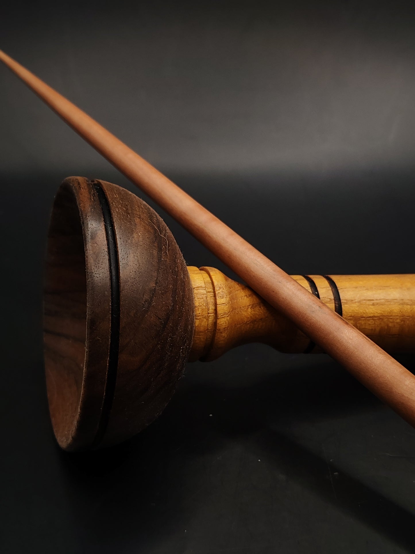 Support Spindle Set – Plum Shaft & Apple Whorl (25.5 cm / 22 g) + Oak-Walnut Lap Bowl | Handcrafted Yarn Spinning Tool