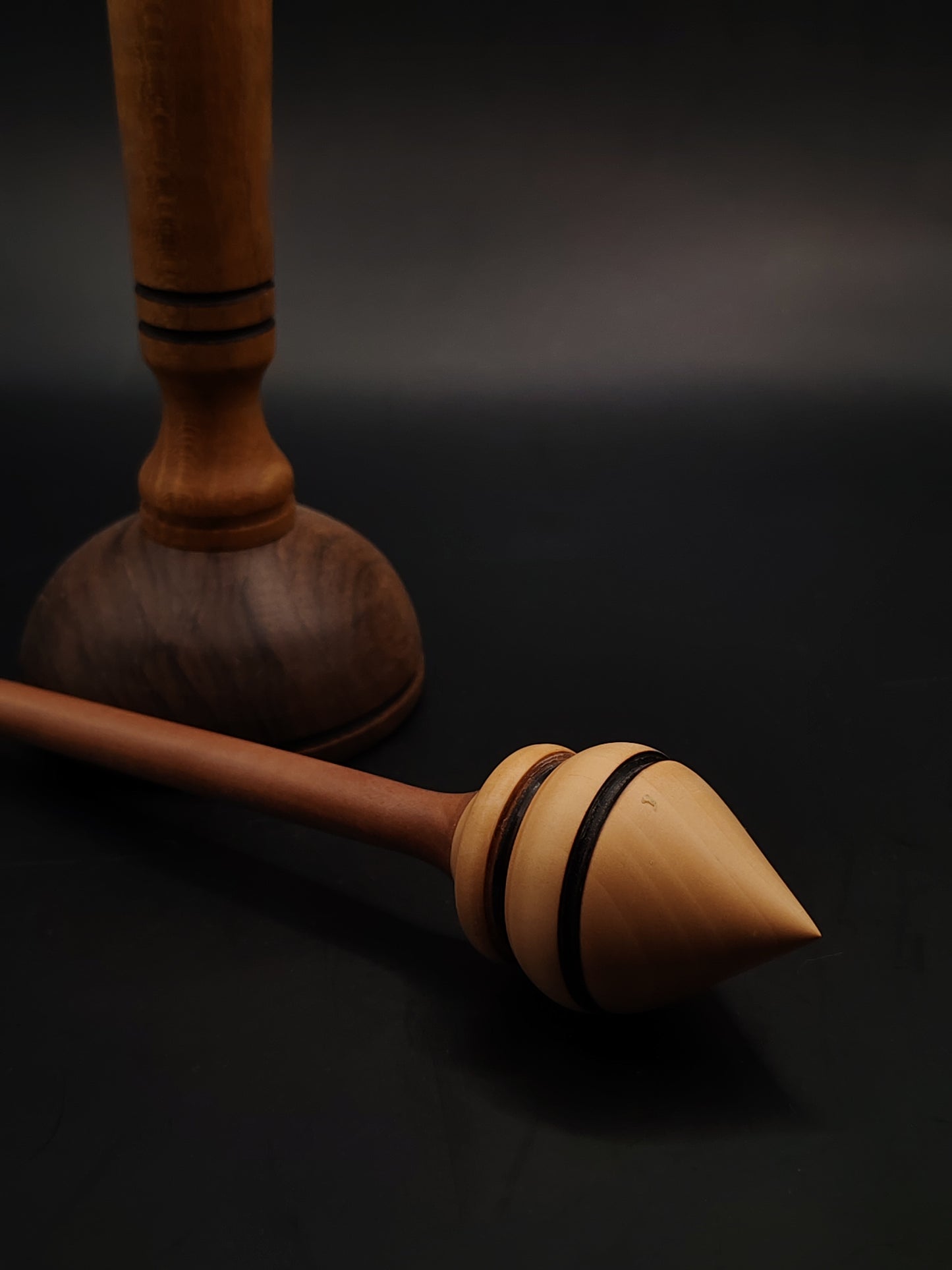 Support Spindle Set – Plum Shaft & Apple Whorl (25.5 cm / 22 g) + Oak-Walnut Lap Bowl | Handcrafted Yarn Spinning Tool