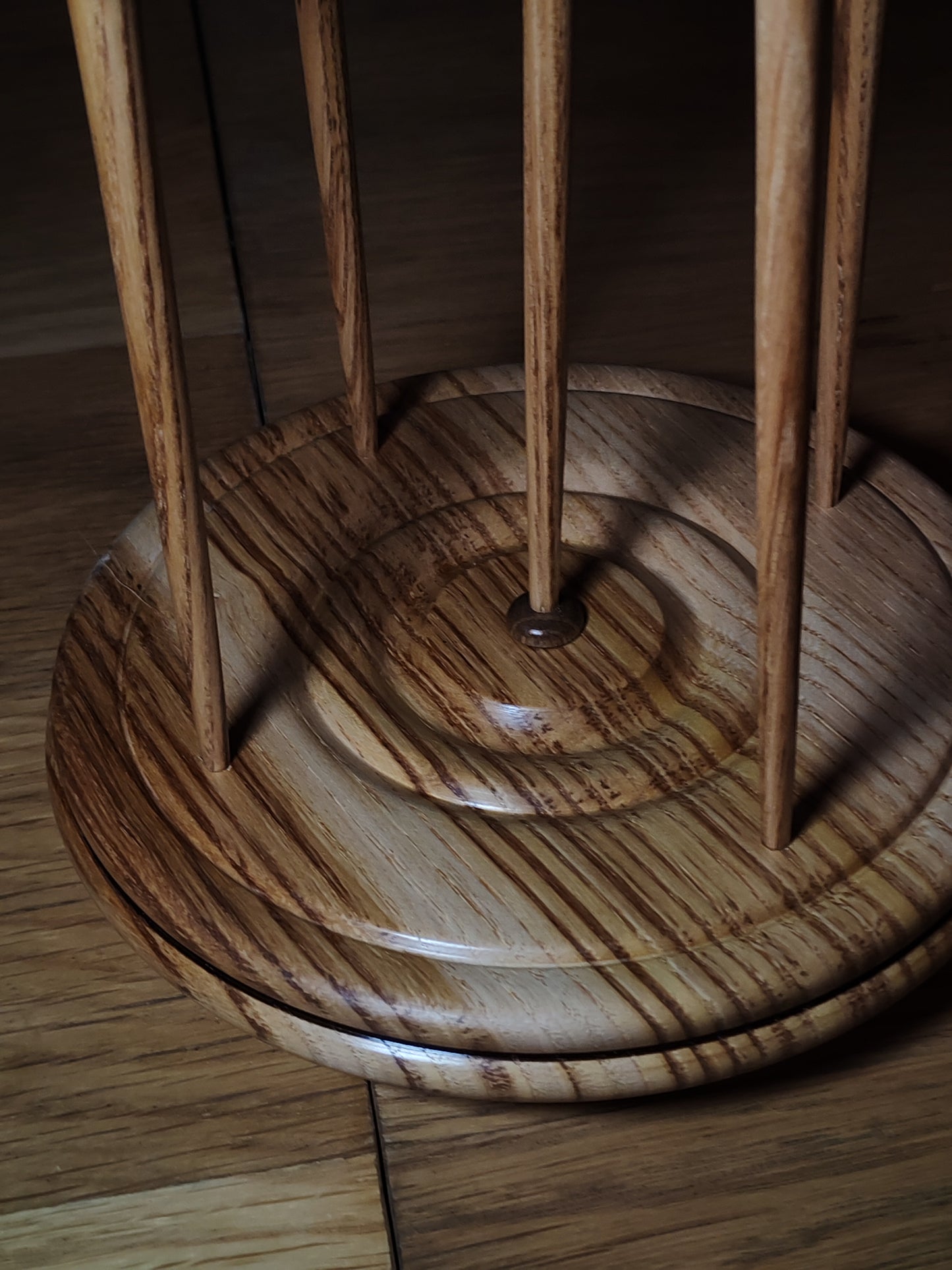 Drop Spindle Set – Chestnut & Walnut | 5 Spindles + Matching Stand | Handcrafted by Kravelli (61g to 23g Range)