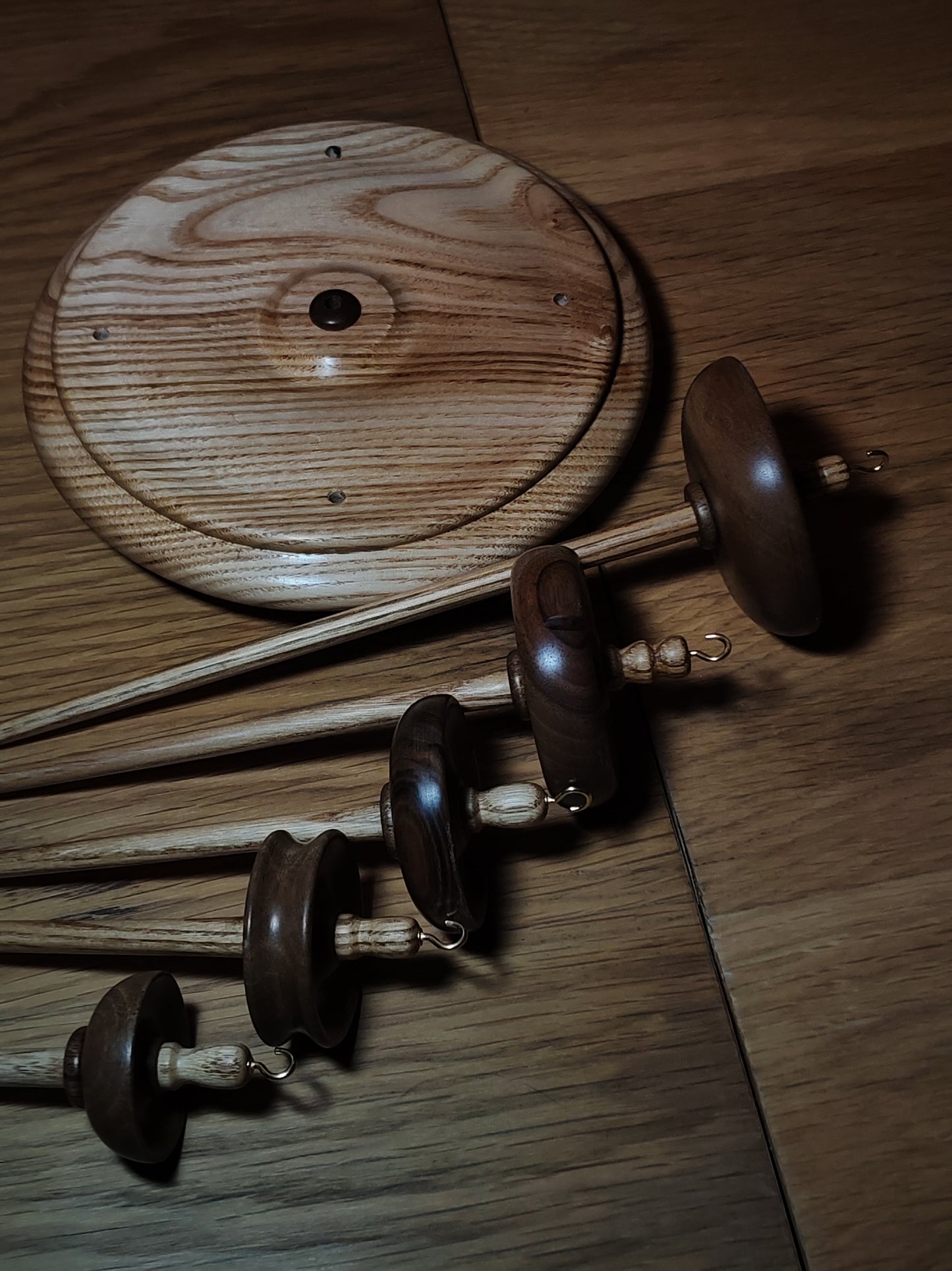 Drop Spindle Gift Set – Chestnut Shafts & Walnut Whorls | 5 Sizes + Chestnut Stand | Kravelli Spinning Tools
