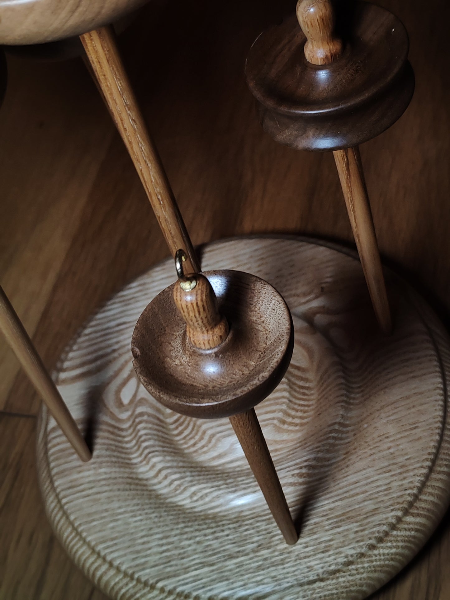 Chestnut & Walnut Drop Spindle Set – 5 Handcrafted Spindles + Matching Stand | Full Weight Range | Organic Wax Finish | by Kravelli