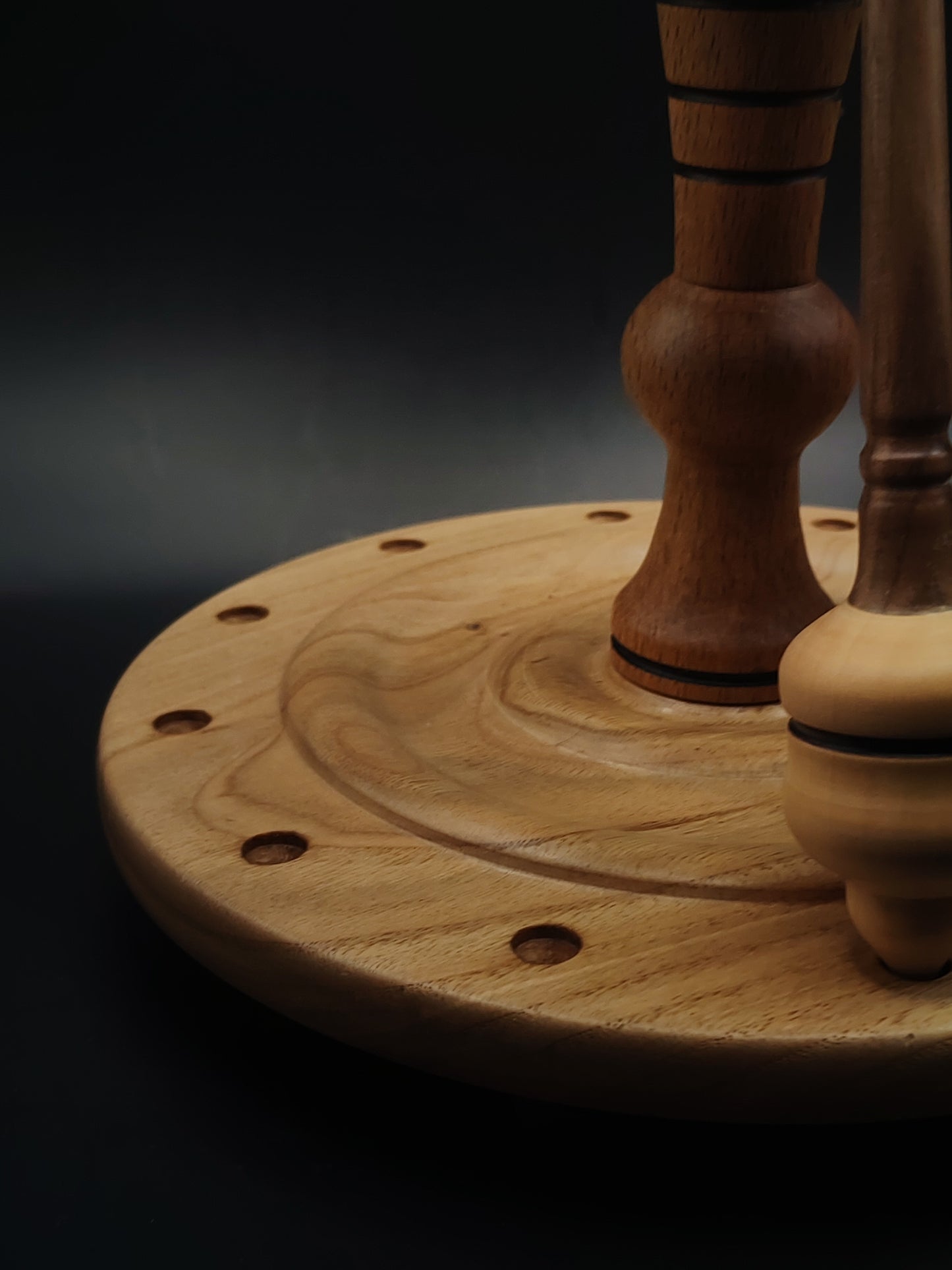 12-Spindle Stand – Non-Rotating Display Rack for Drop & Support Spindles | Chestnut, Beech & Walnut Wood | Handcrafted by Kravelli