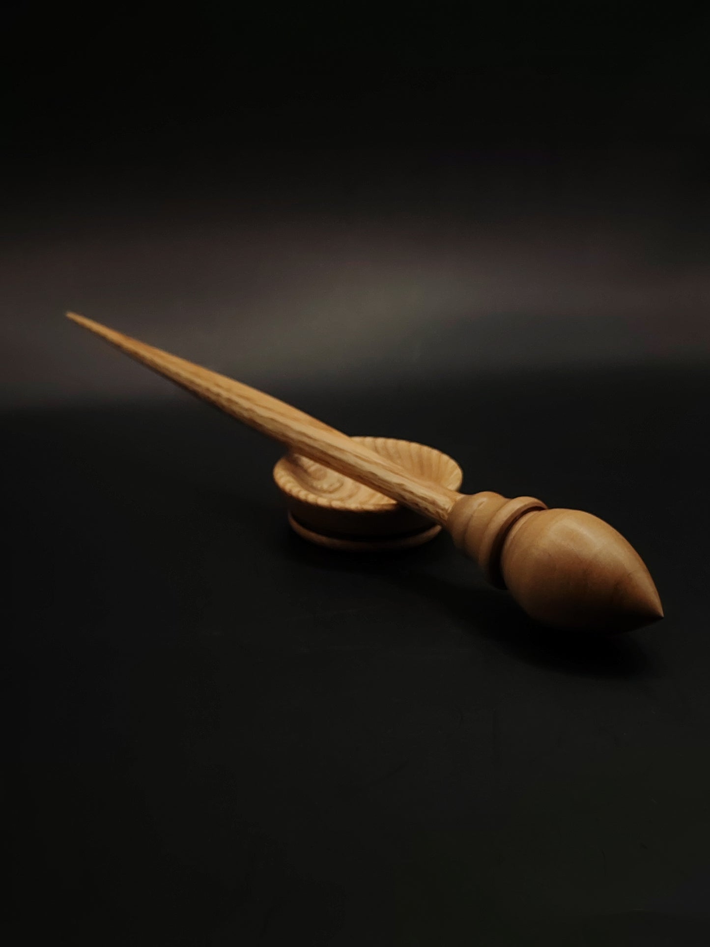 Support Spindle – Walnut Whorl & Chestnut Shaft (26.5 cm, 26 g) with Chestnut Bowl | Handcrafted for Yarn Spinning | Kravelli
