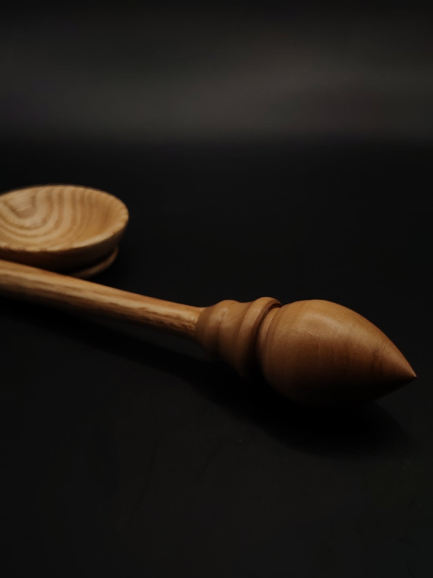 Support Spindle – Walnut Whorl & Chestnut Shaft (26.5 cm, 26 g) with Chestnut Bowl | Handcrafted for Yarn Spinning | Kravelli