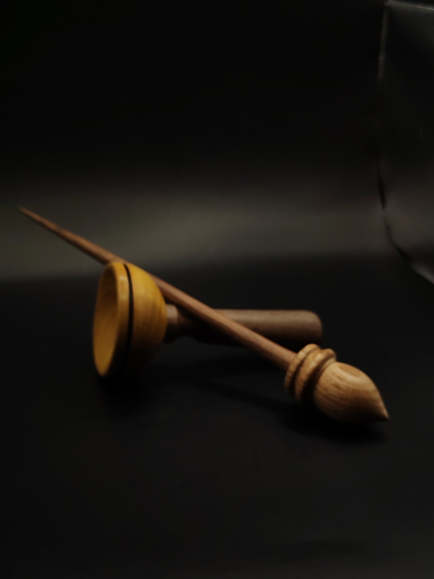 Support Spindle – Chestnut Whorl & Walnut Shaft (27.5 cm, 24 g) with Walnut & Mulberry Lap Bowl | Handcrafted for Yarn Spinning | Kravelli