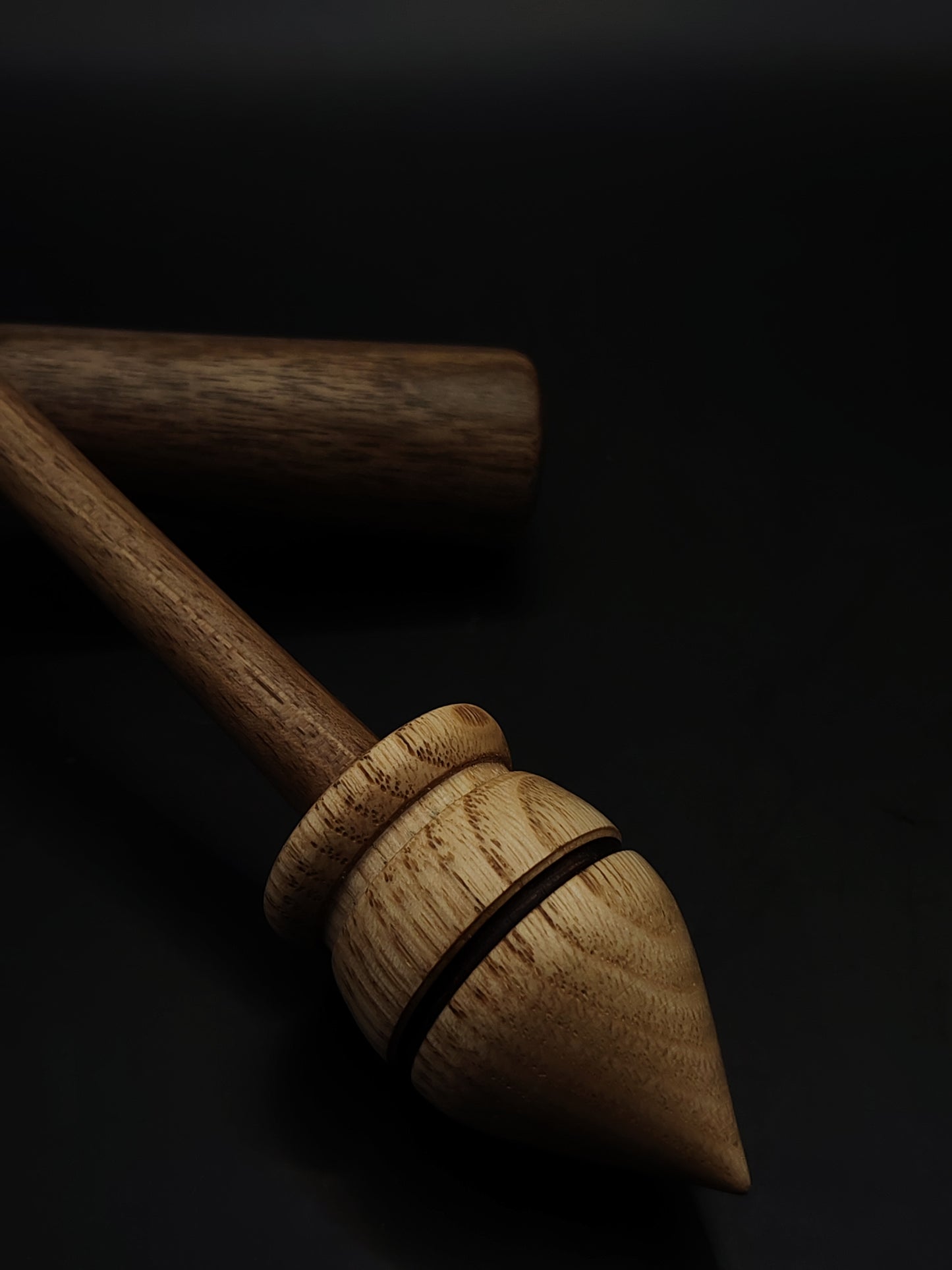 Support Spindle – Walnut Shaft & Chestnut Whorl (27.5 cm, 24 g) with Walnut & Mulberry Lap Bowl | Yarn Spinner | Kravelli