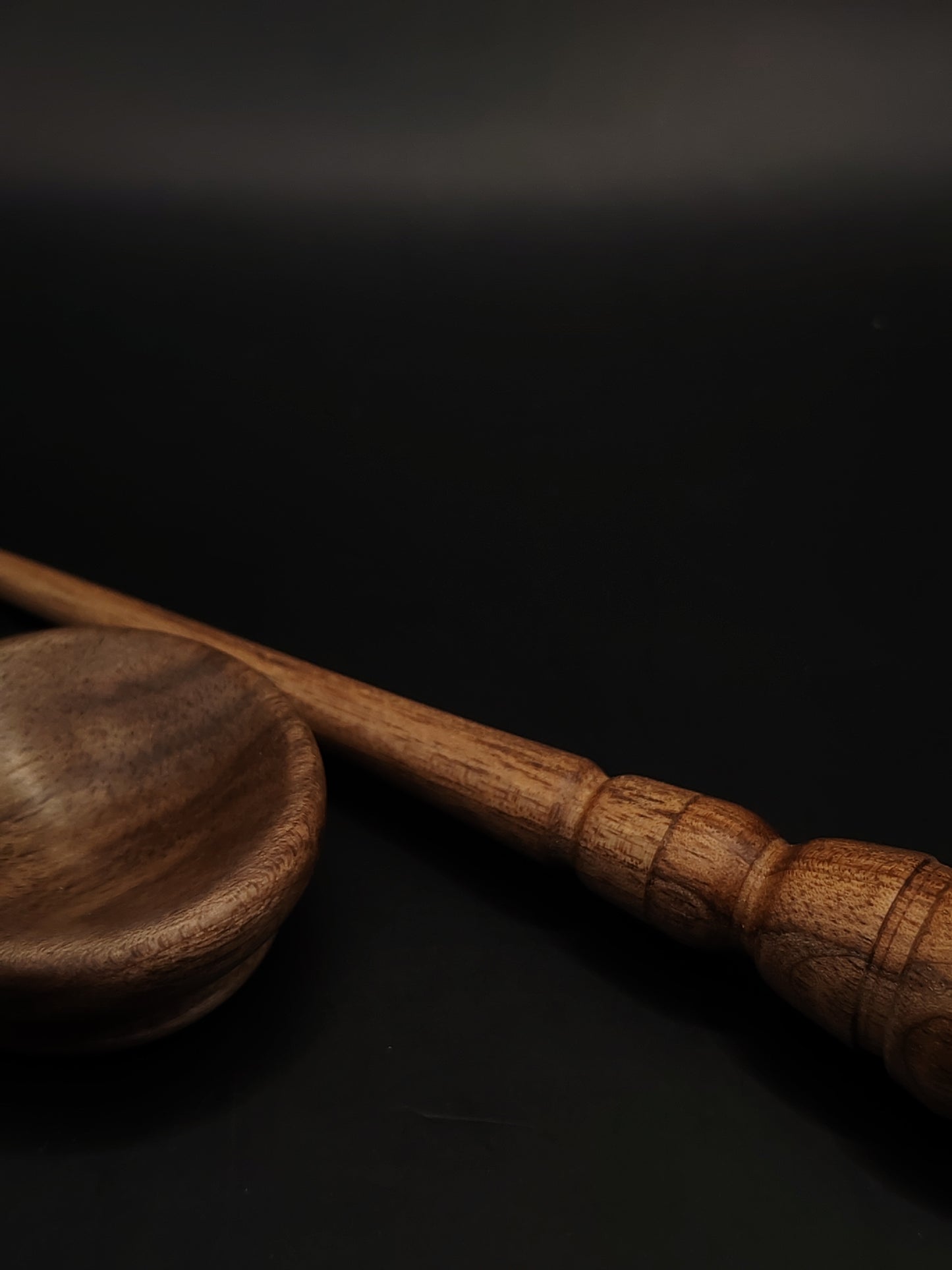 Mini Support Spindle – Walnut Wood (17 cm / 11 g) + Tiny Walnut Spinning Bowl | Micro Spindle Set by Kravelli