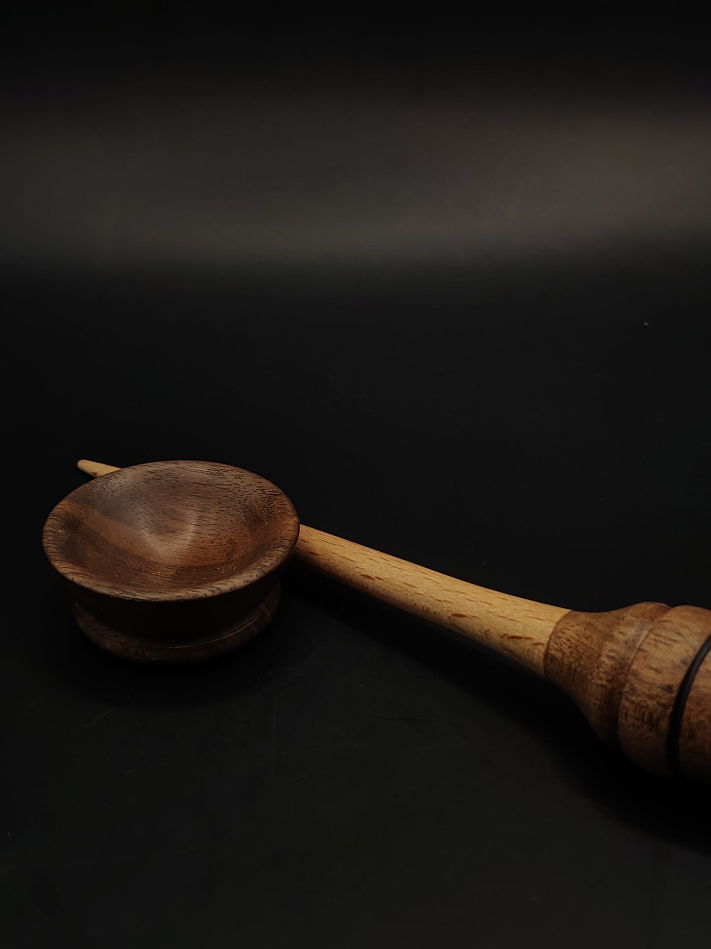 Mini Support Spindle – Walnut Whorl & Beech Shaft (16.5 cm / 11 g) + Tiny Walnut Spinning Bowl | Micro Spindle by Kravelli