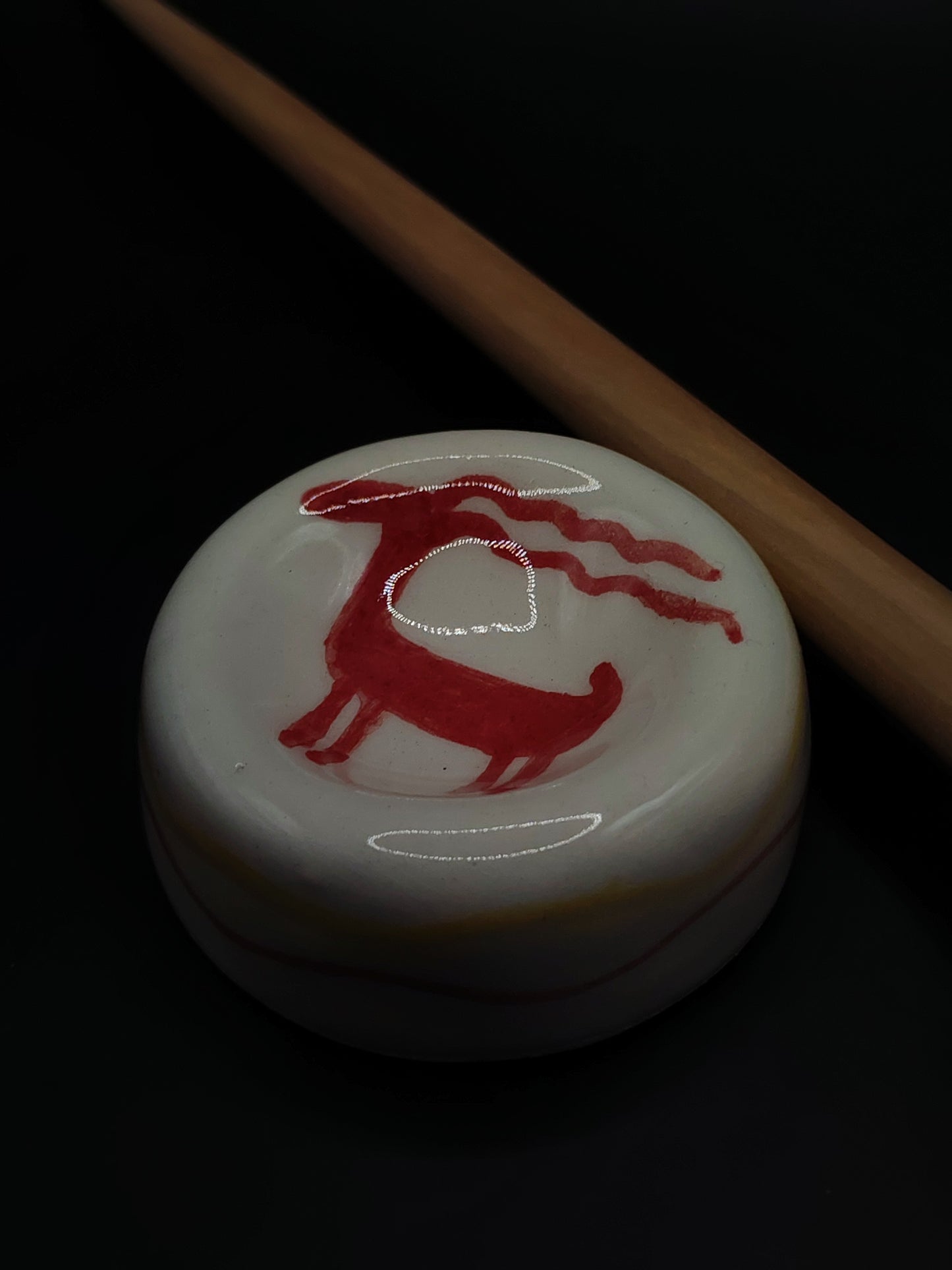 Support Spindle with Metal Tip – Chestnut Whorl & Pear Wood Shaft (27 cm / 25 g) + Ceramic Spinning Bowl Set | Handmade by Kravelli