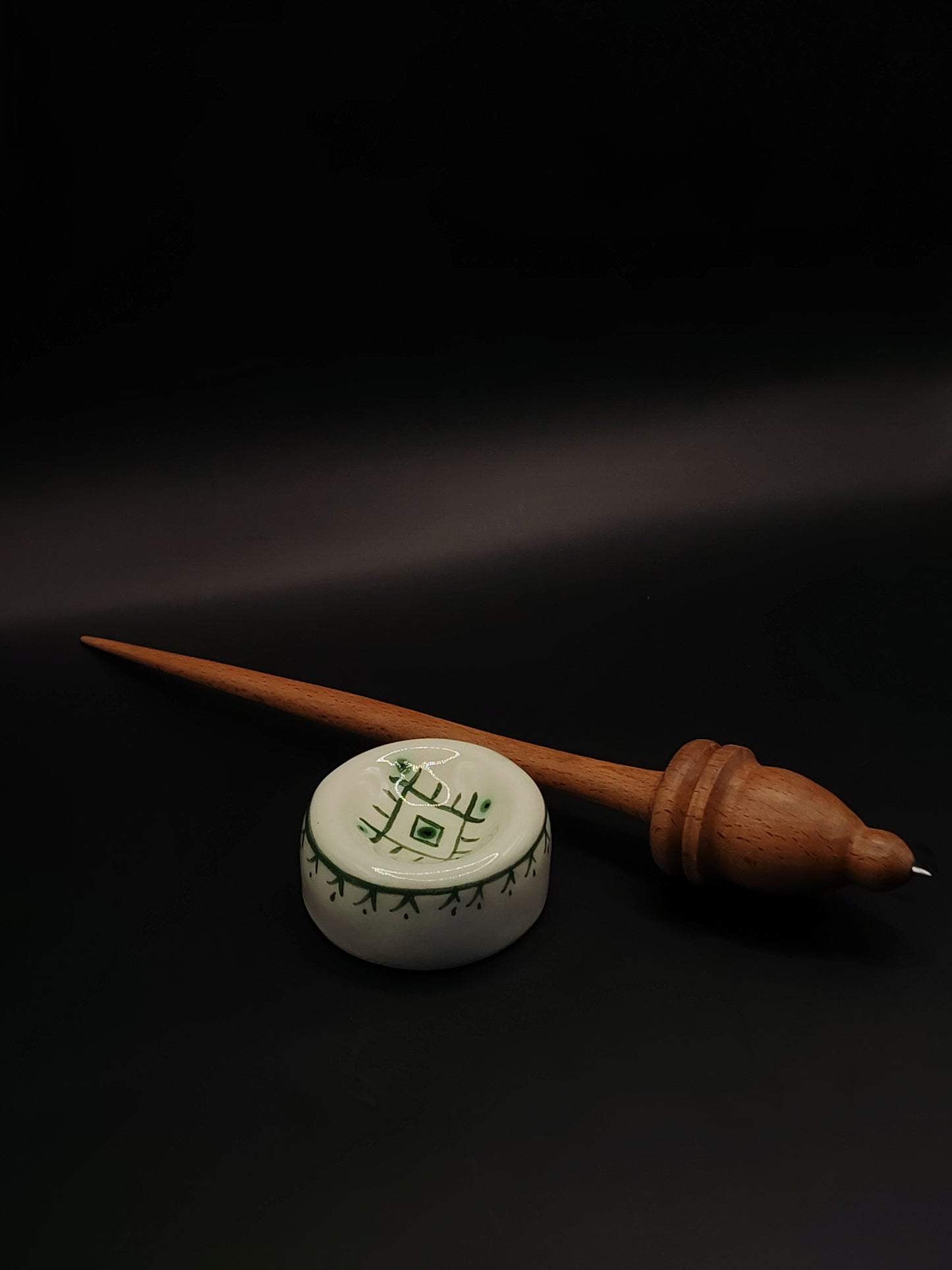 Support Spindle with Metal Tip – Beech Wood (25.5 cm / 27 g) + Ceramic Spinning Bowl Set | Hand-Turned by Kravelli