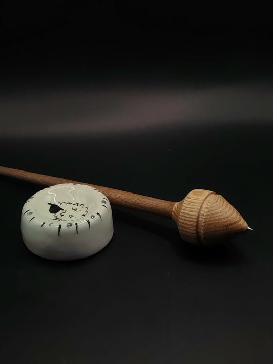 Support Spindle with Metal Tip – Oak Whorl & Walnut Shaft (25.5 cm / 22 g) + Ceramic Spinning Bowl | Handmade by Kravelli