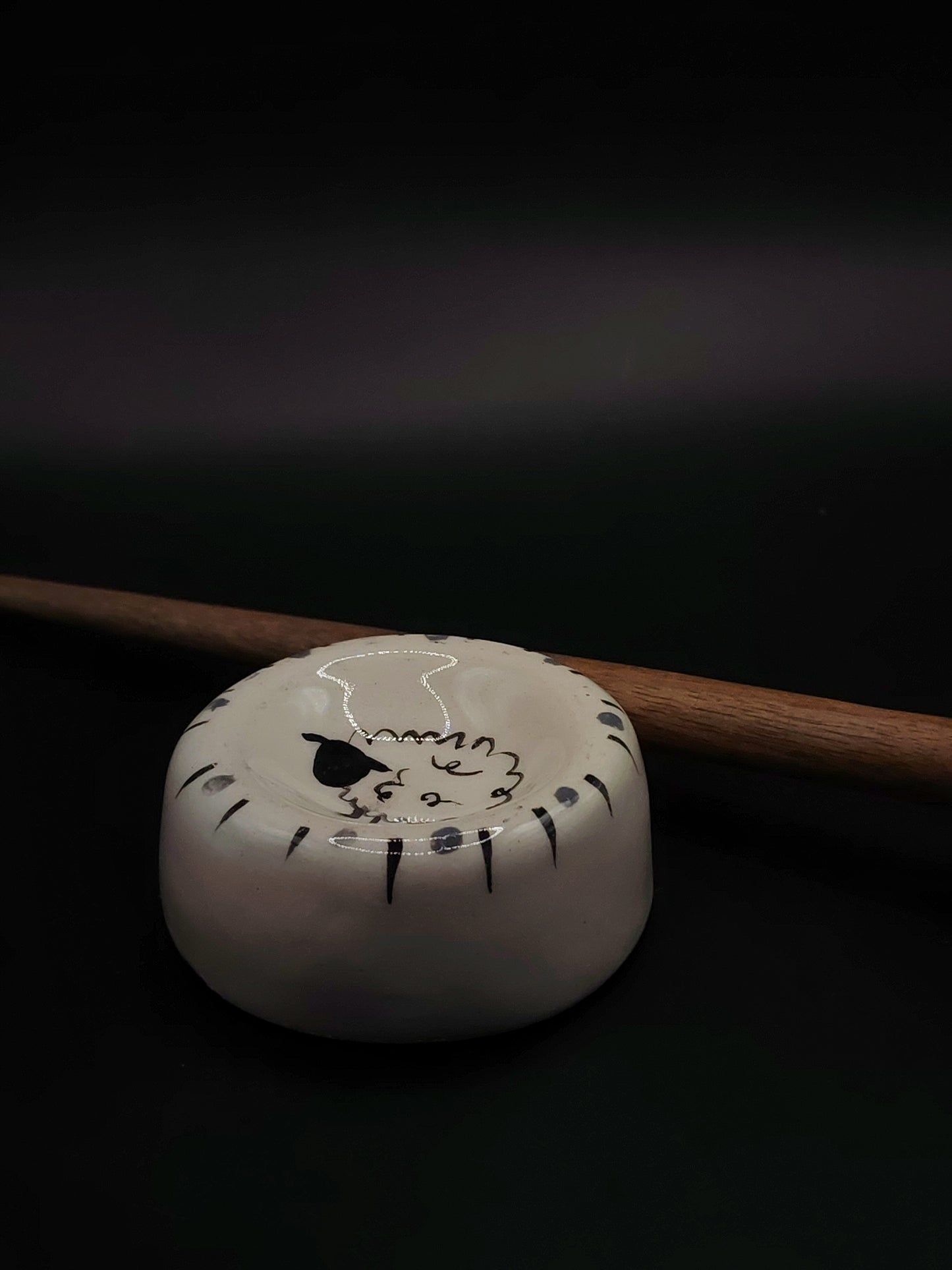 Support Spindle with Metal Tip – Oak Whorl & Walnut Shaft (25.5 cm / 22 g) + Ceramic Spinning Bowl | Handmade by Kravelli