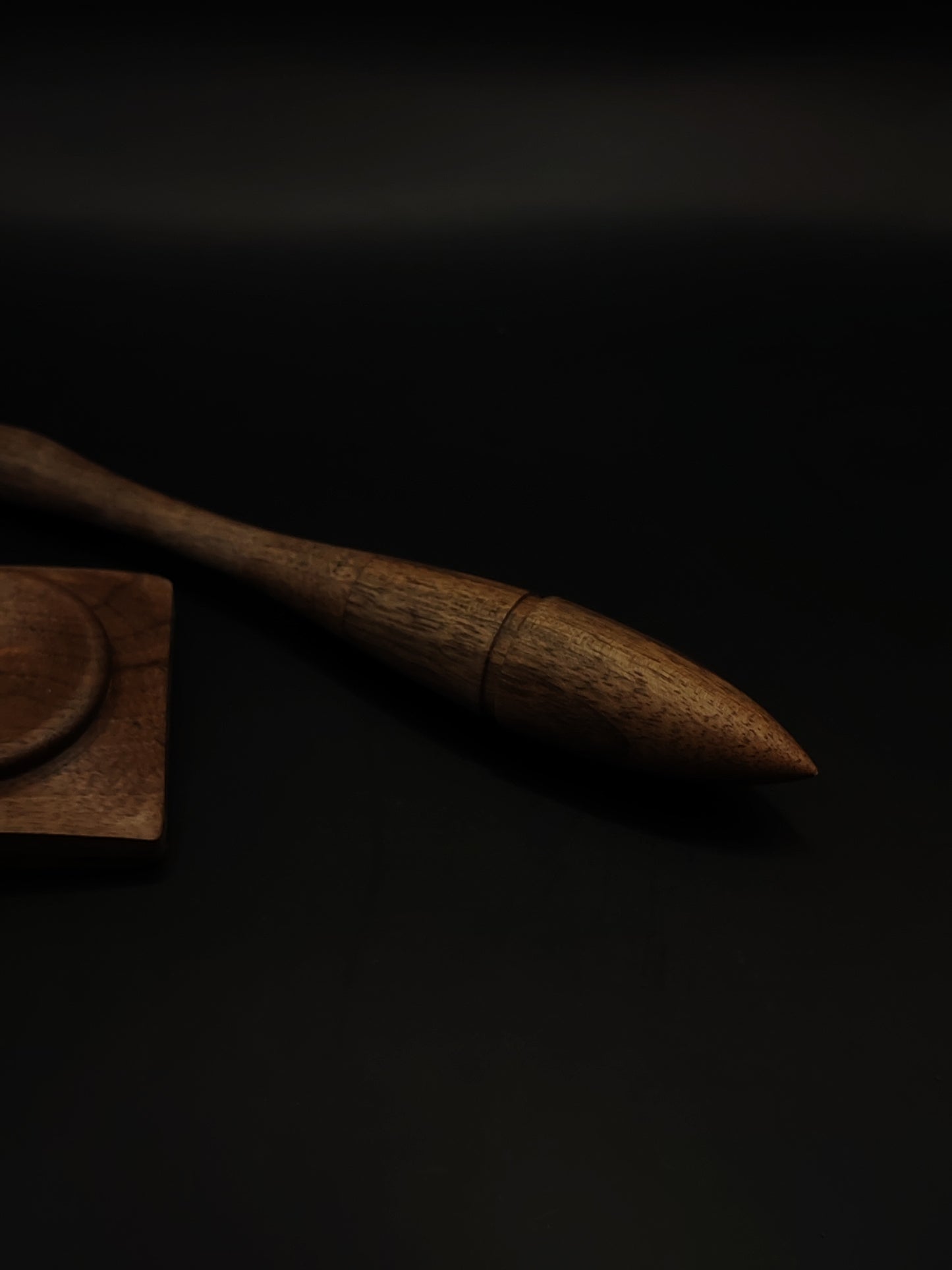 Goddess Support Spindle – Walnut Wood (25 cm / 9.8″, 23 g / 0.81 oz) + Walnut Spinning Bowl | Artisan Handmade by Kravelli