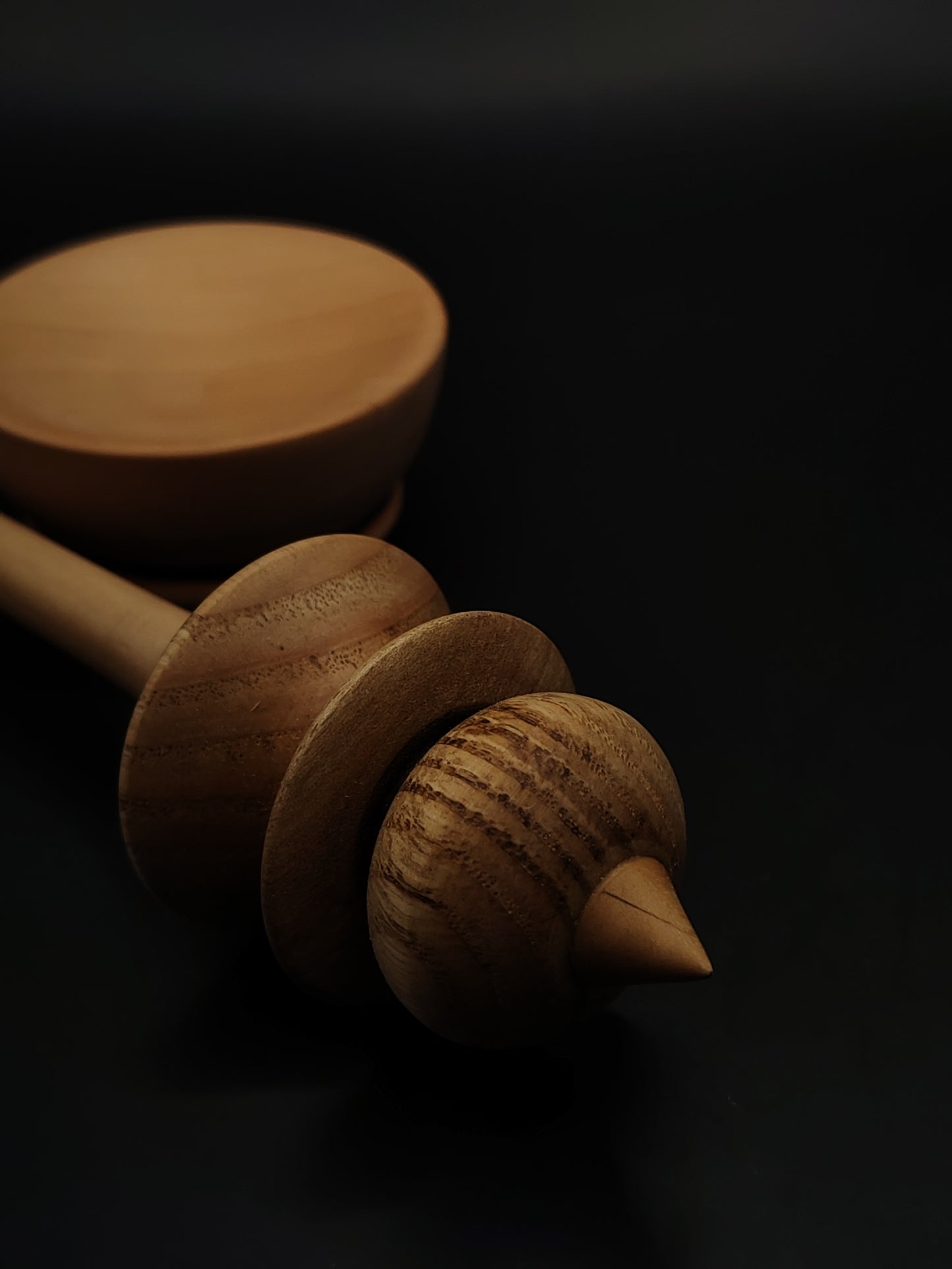 Support Spindle – Chestnut Whorl & Pear Shaft (25 cm / 9.8″, 25 g / 0.88 oz) + Pear Wood Spinning Bowl | Artisan Handmade by Kravelli