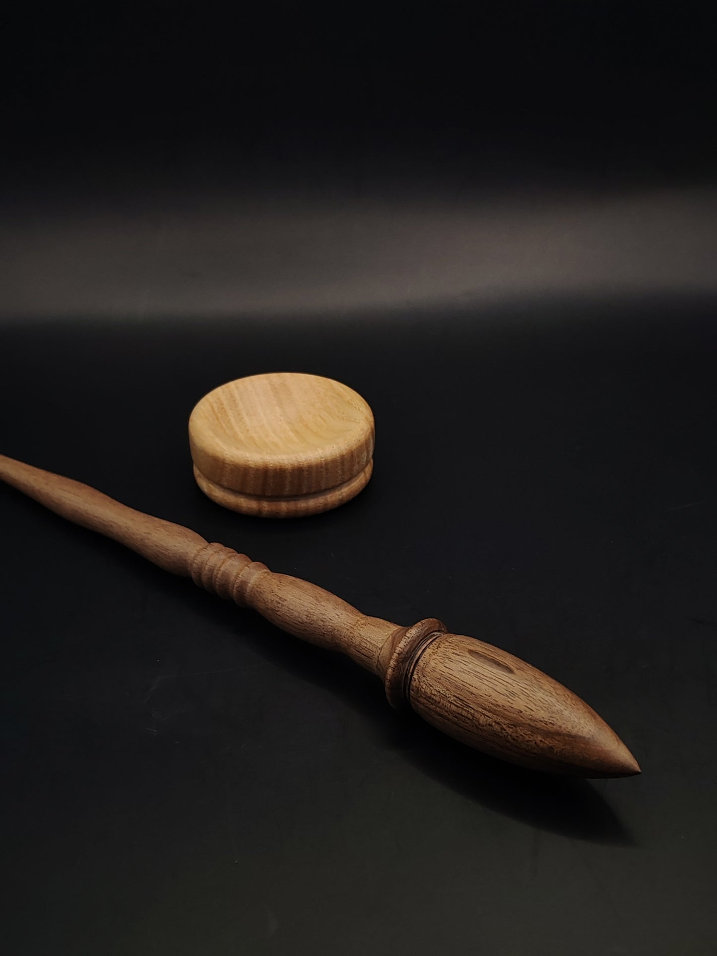 Artisan Support Spindle – Walnut Wood (26 cm / 10.2″, 24 g / 0.85 oz) + Chestnut Spinning Bowl | Handmade by Kravelli