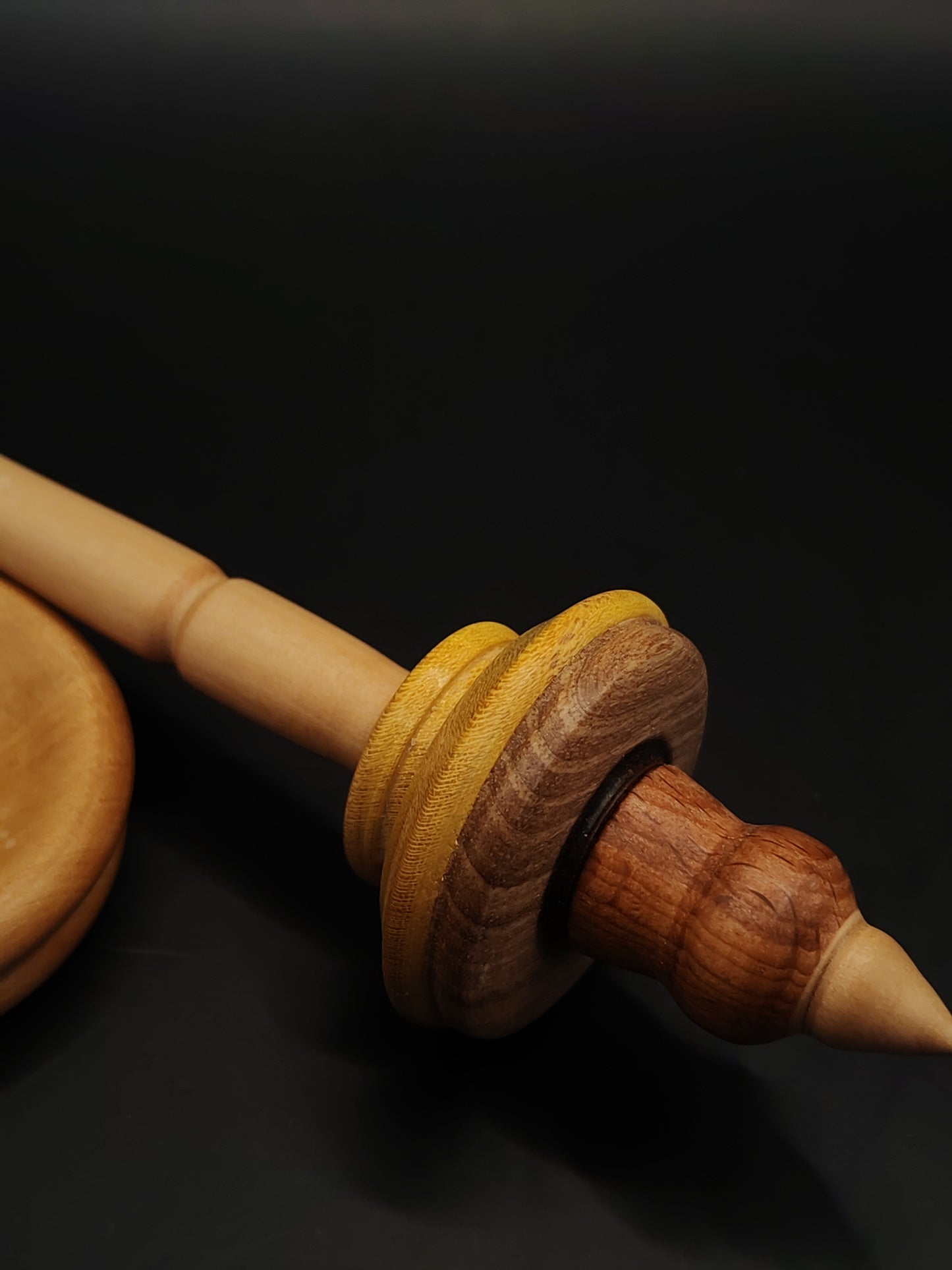 Support Spindle – Apple Shaft & Beech/Walnut/Mulberry Whorl (26 cm / 10.2″, 22 g / 0.78 oz) | Artisan Multi-Wood Spindle by Kravelli