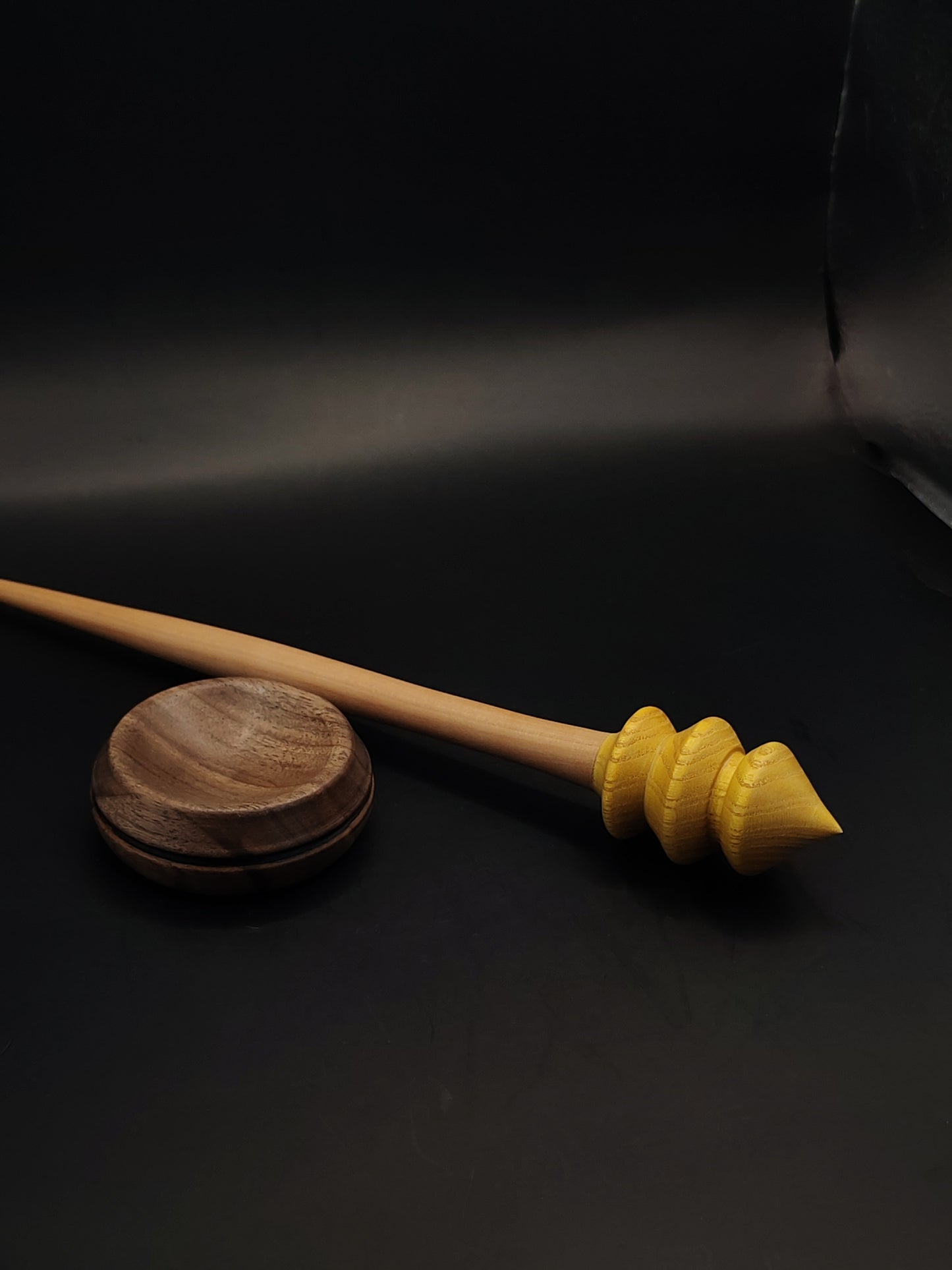 Support Spindle – Mulberry Whorl & Pear Shaft (27.5 cm / 10.8″, 26 g / 0.92 oz) + Walnut Spinning Bowl | Artisan Handmade by Kravelli