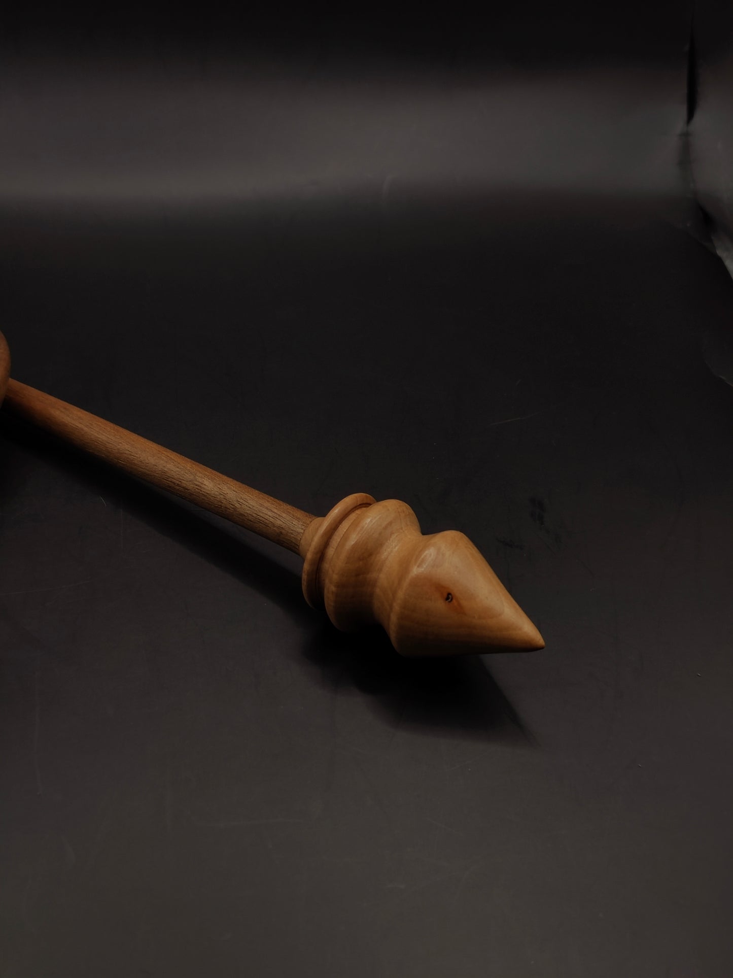 Support Spindle – Apple Whorl & Walnut Shaft, 27.5 cm / 10.8″, 28 g + Bowl