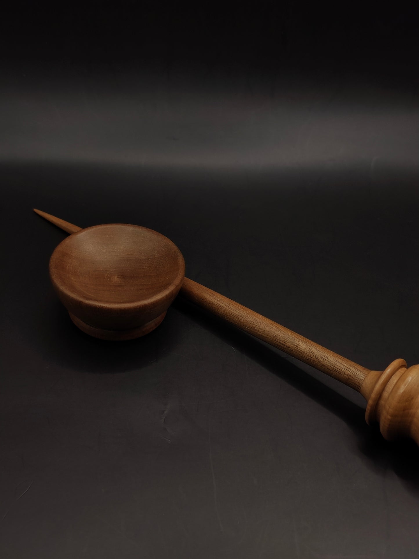 Support Spindle – Apple Whorl & Walnut Shaft, 27.5 cm / 10.8″, 28 g + Bowl