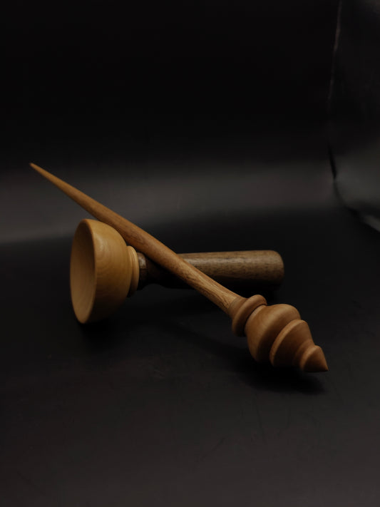 Support Spindle – Chestnut Shaft & Pear Whorl (26 cm / 10.2″, 28 g / 0.99 oz) + Apple/Walnut Lap Spinning Bowl | Artisan Handmade by Kravelli