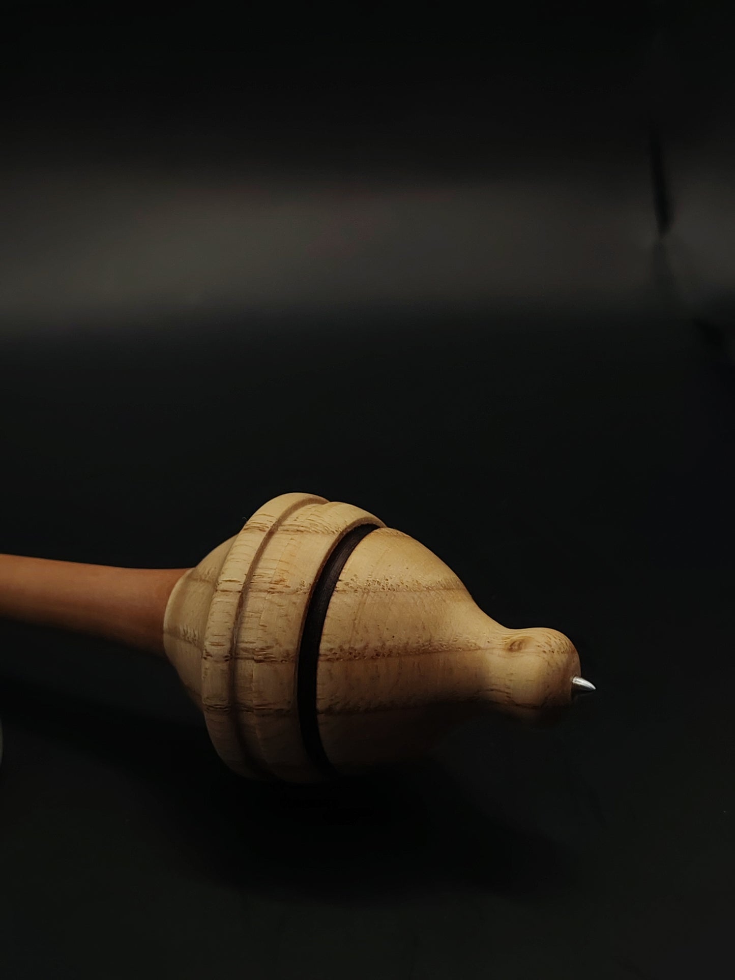 Support Spindle with Metal Tip – Chestnut Whorl & Pear Shaft, 28.5 cm, 24 g + Ceramic Bowl