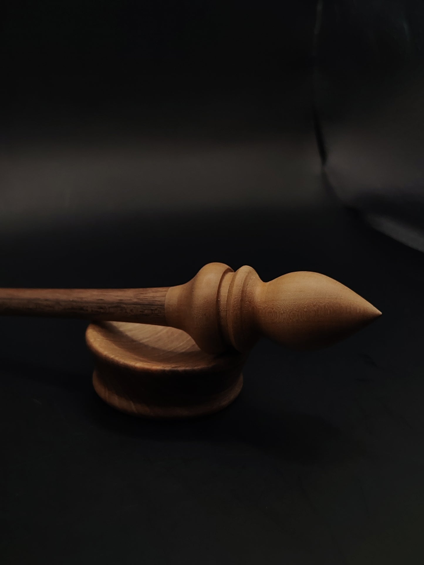 Support Spindle – Walnut Shaft & Pear Whorl, 27 cm / 10.6″, 22 g + Bowl