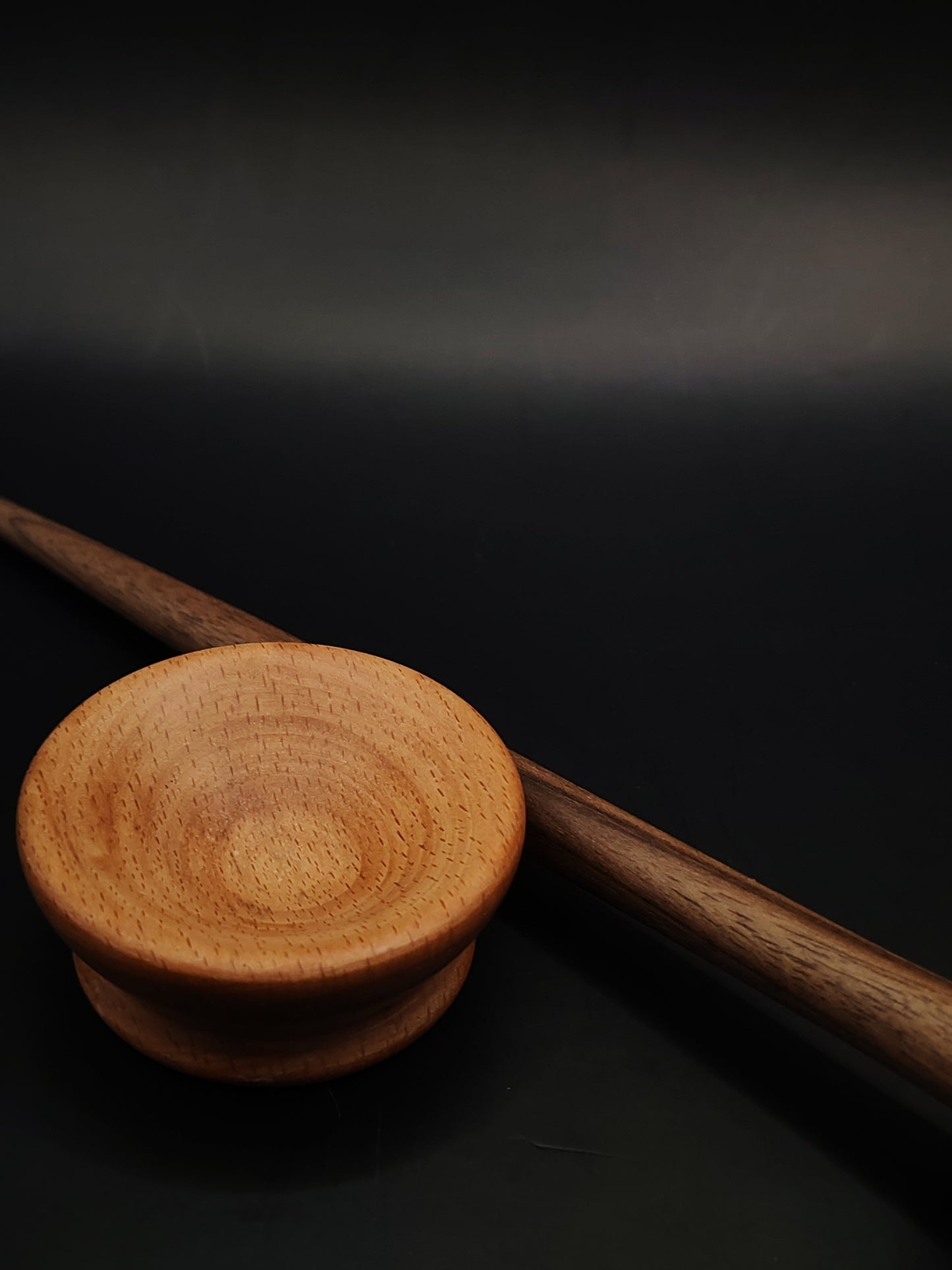 Support Spindle – Walnut Shaft & Chestnut Whorl, 25 cm / 9.8″, 22 g + Bowl