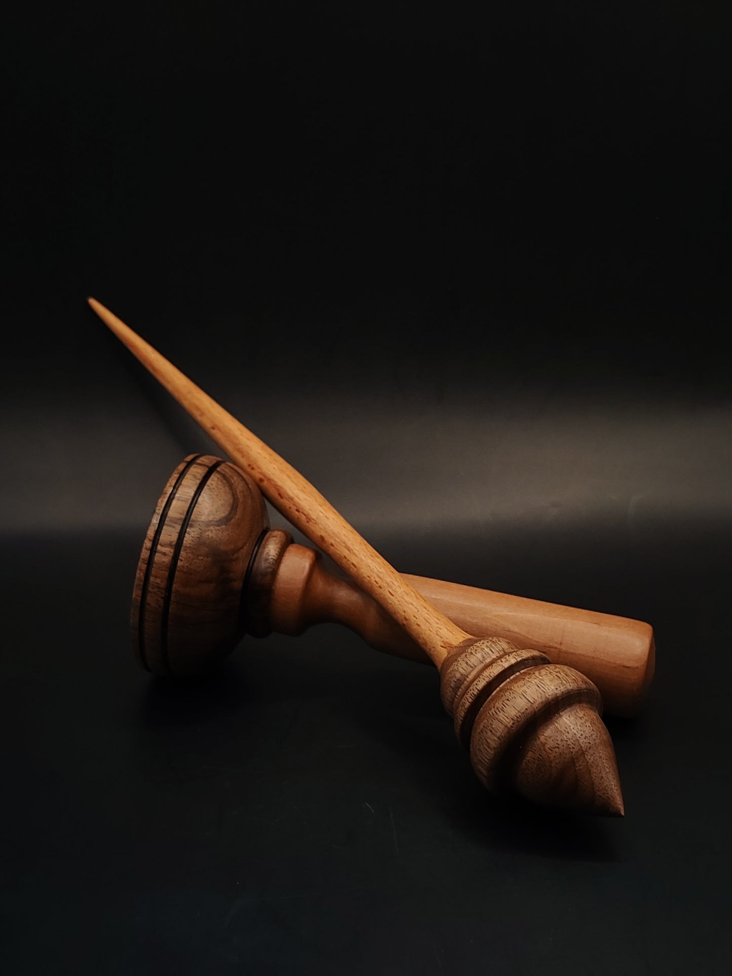 Support Spindle – Beech Shaft & Walnut Whorl, 25.5 cm / 10″, 26 g + Bowl