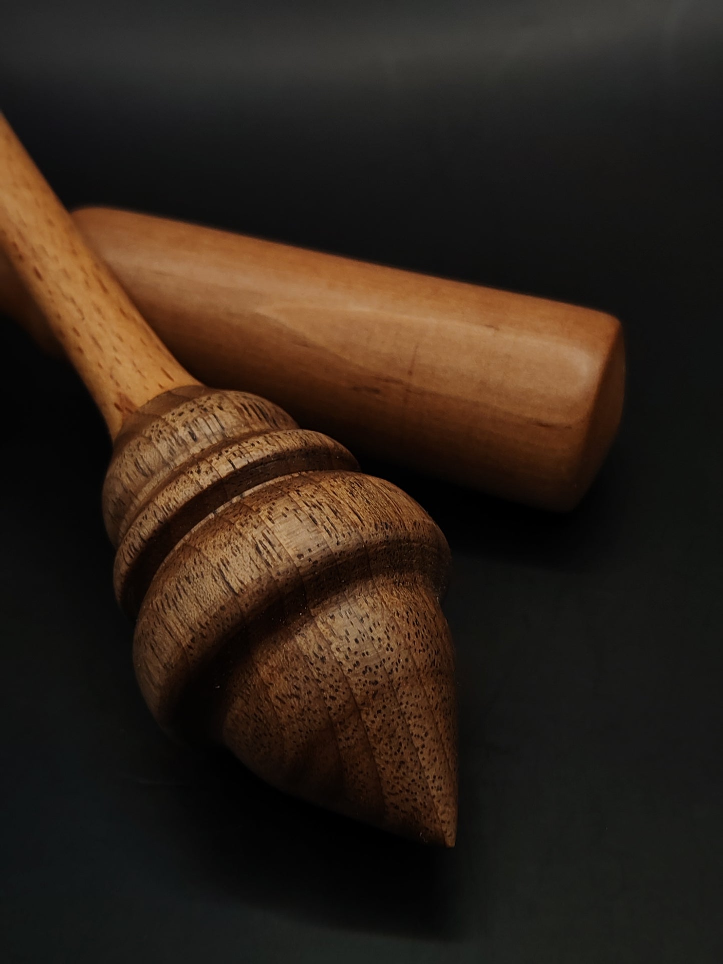 Support Spindle – Beech Shaft & Walnut Whorl, 25.5 cm / 10″, 26 g + Bowl