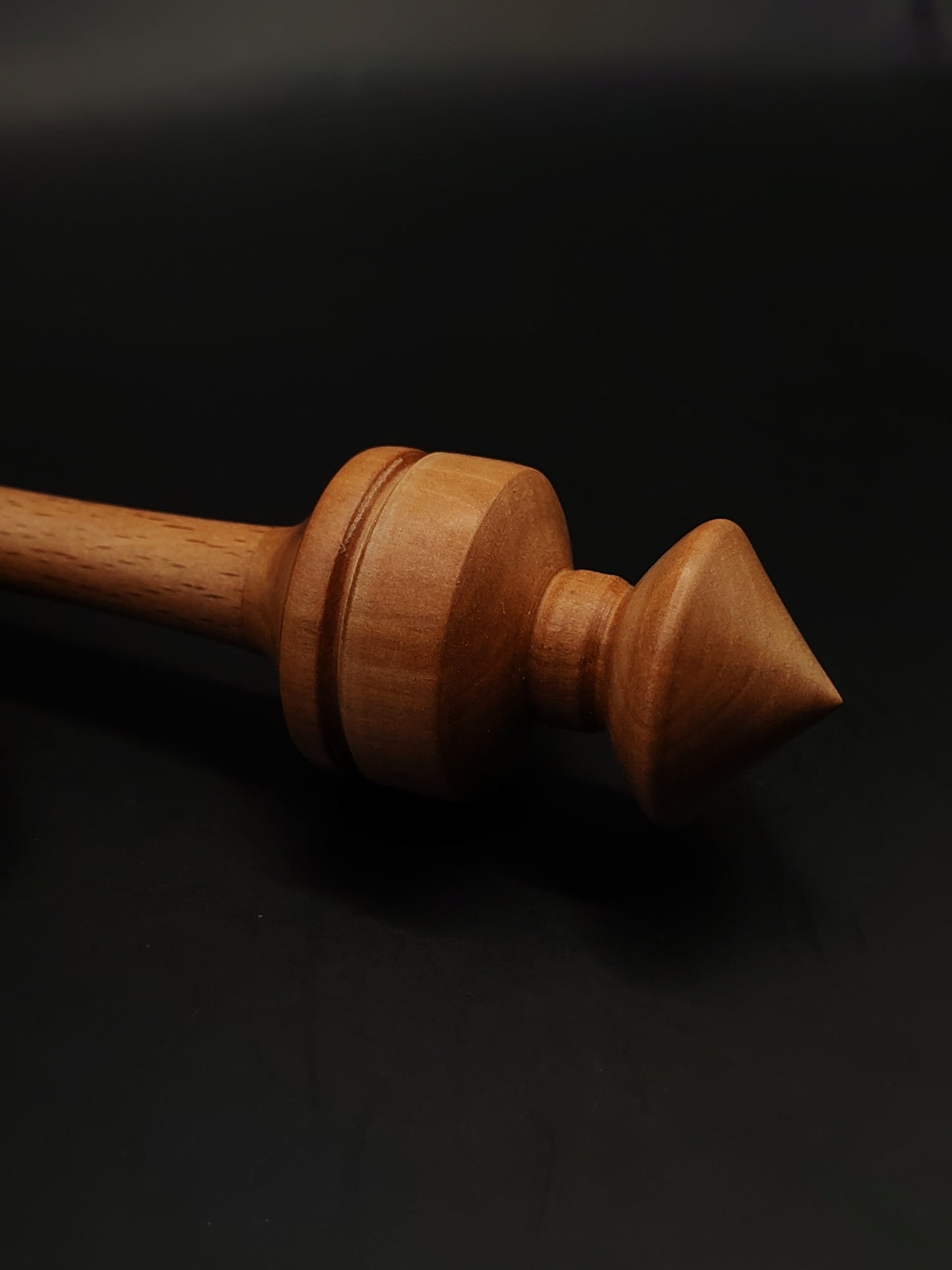 Support Spindle – Beech Shaft & Pear Whorl, 27.5 cm / 10.8″, 27 g + Bowl